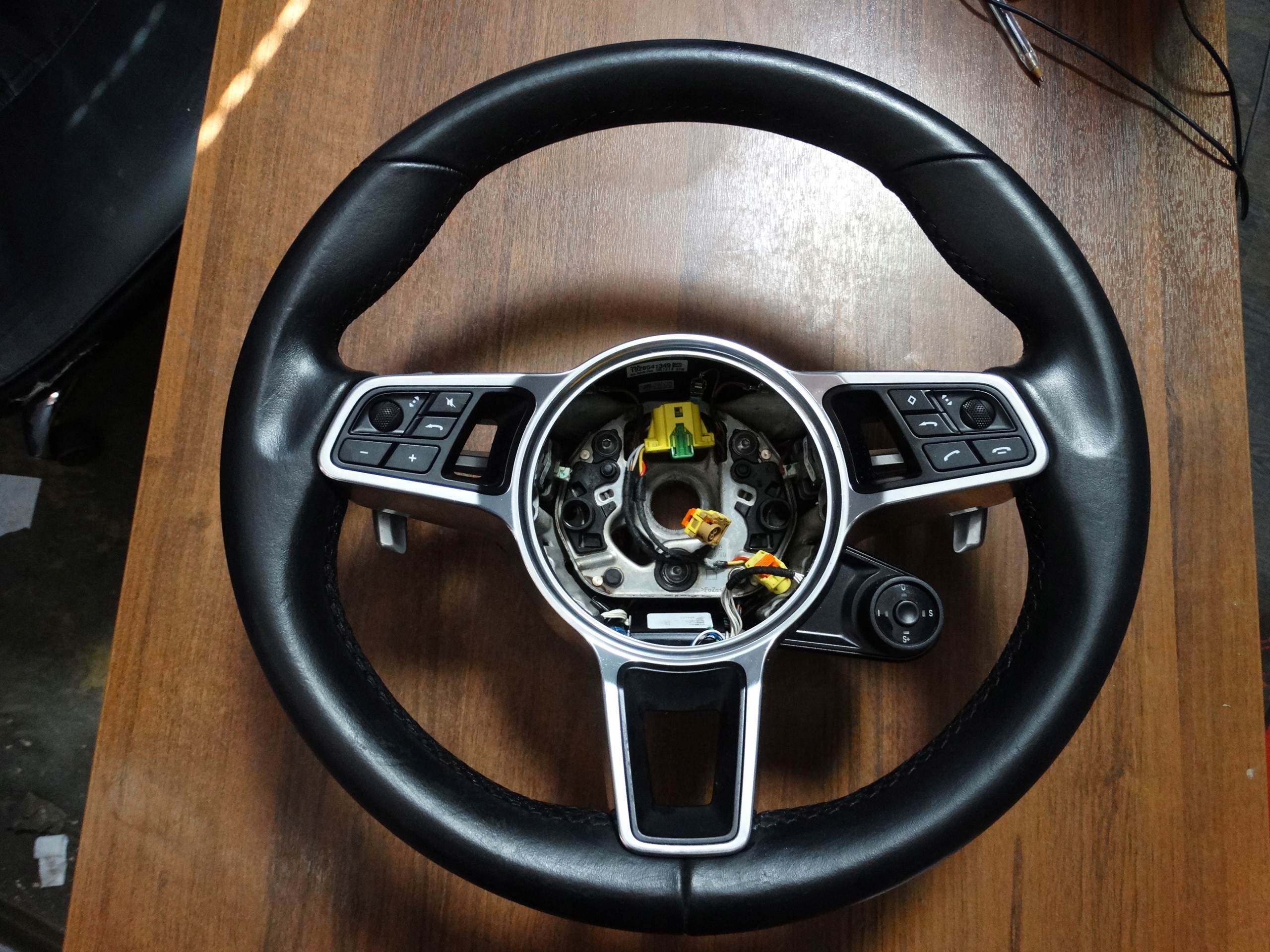 LENKRAD GRZANA PORSCHE PANAMERA 971 9Y 1