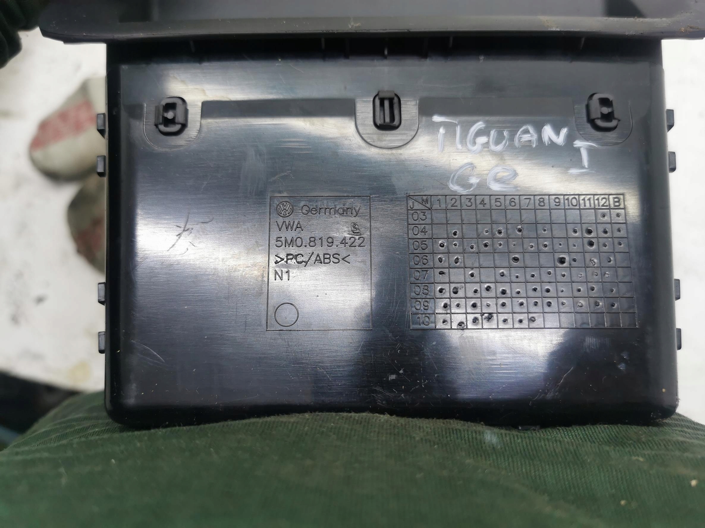 frame passenger compartment VW TIGUAN and 5N 5M0819422 07-11