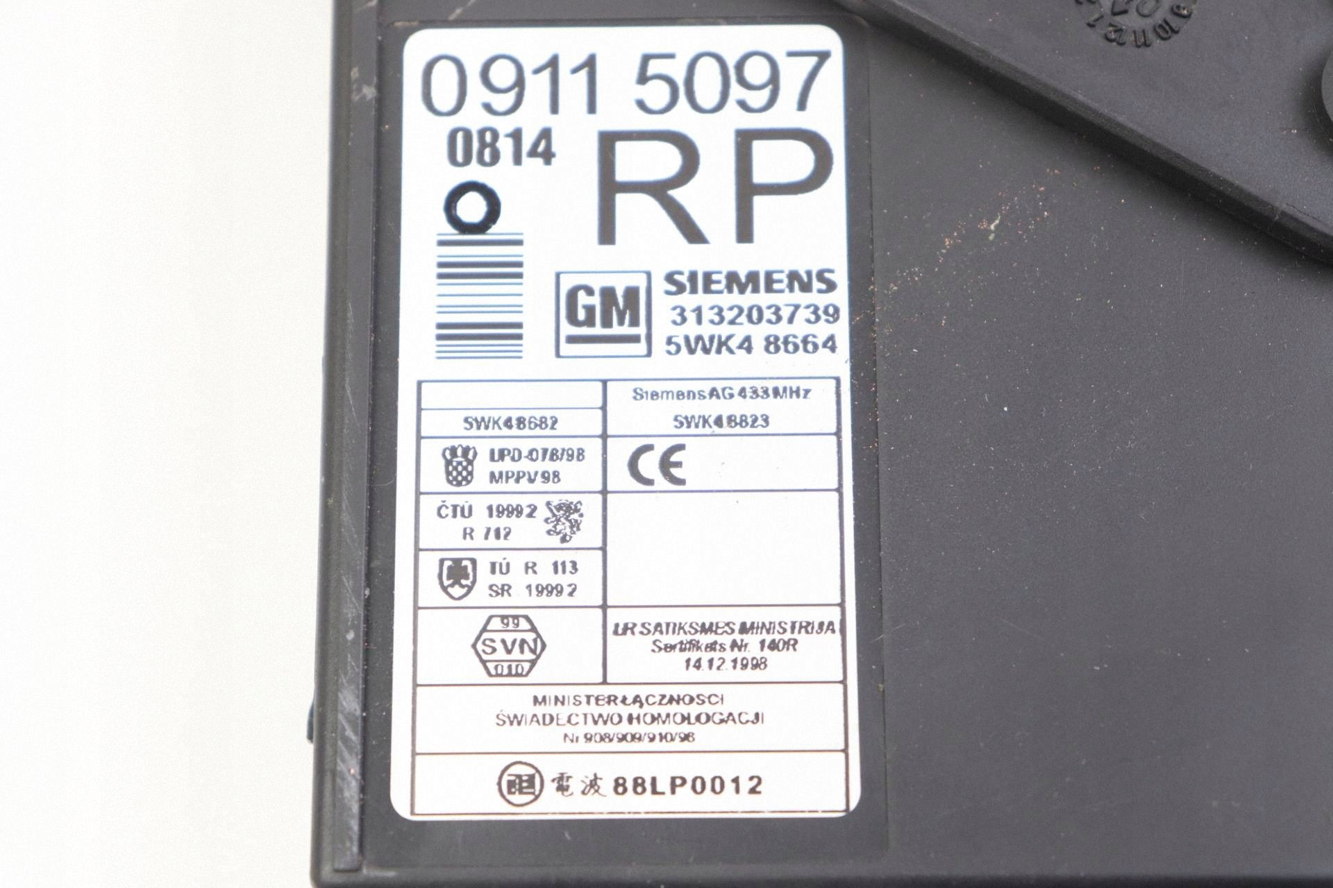OPEL MERIVA A CORSA C unité de commande électronique uce unité commande confort 09115097