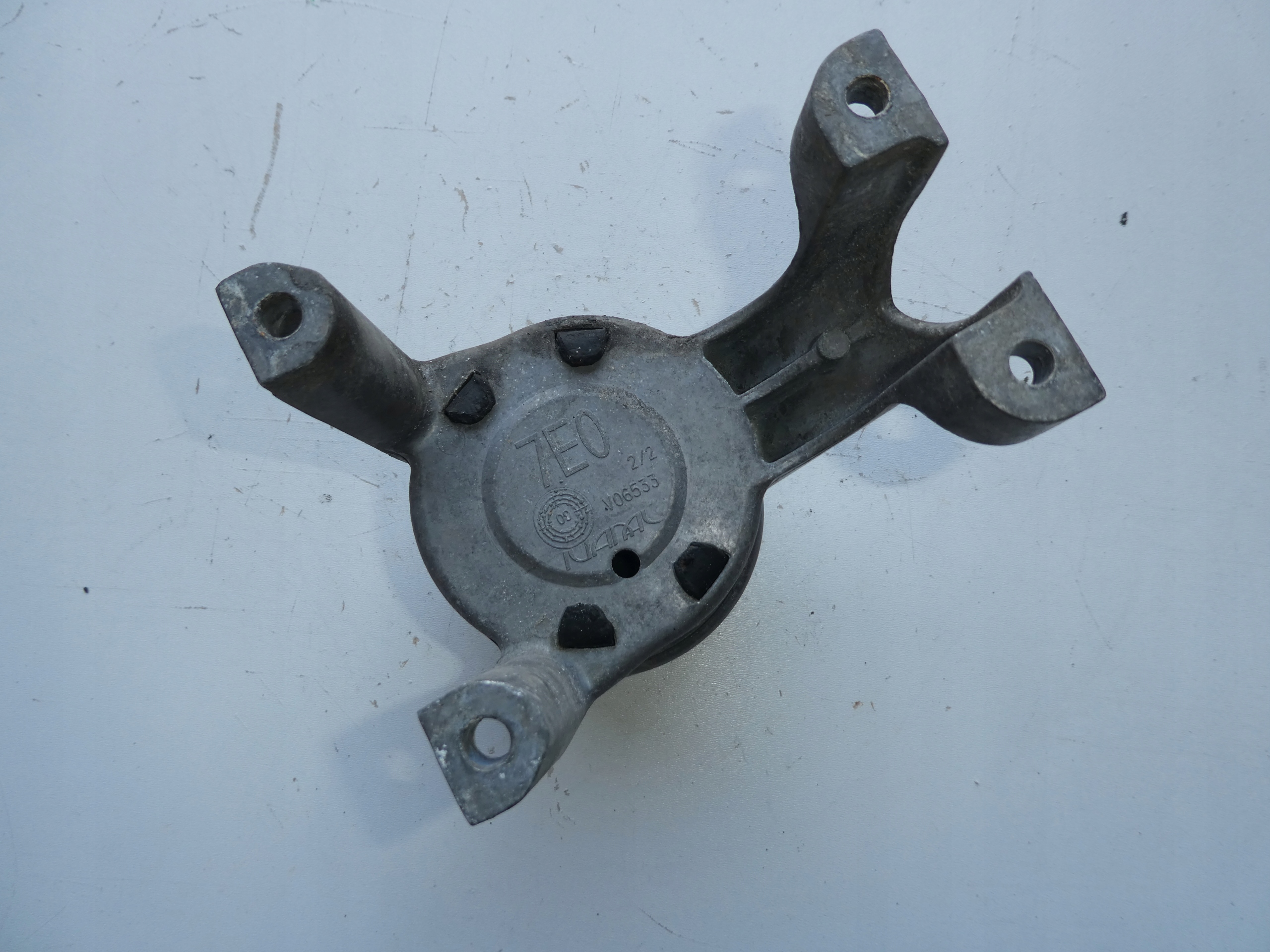 MOTORLAGER VW T6 7E0199849