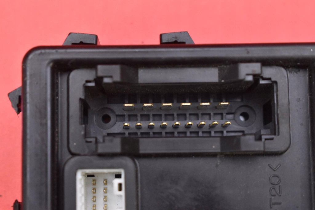 control unit module BSI 36770-64J40 SUZUKI GRAND VITARA 2 II 1.9 DDIS 129 KM