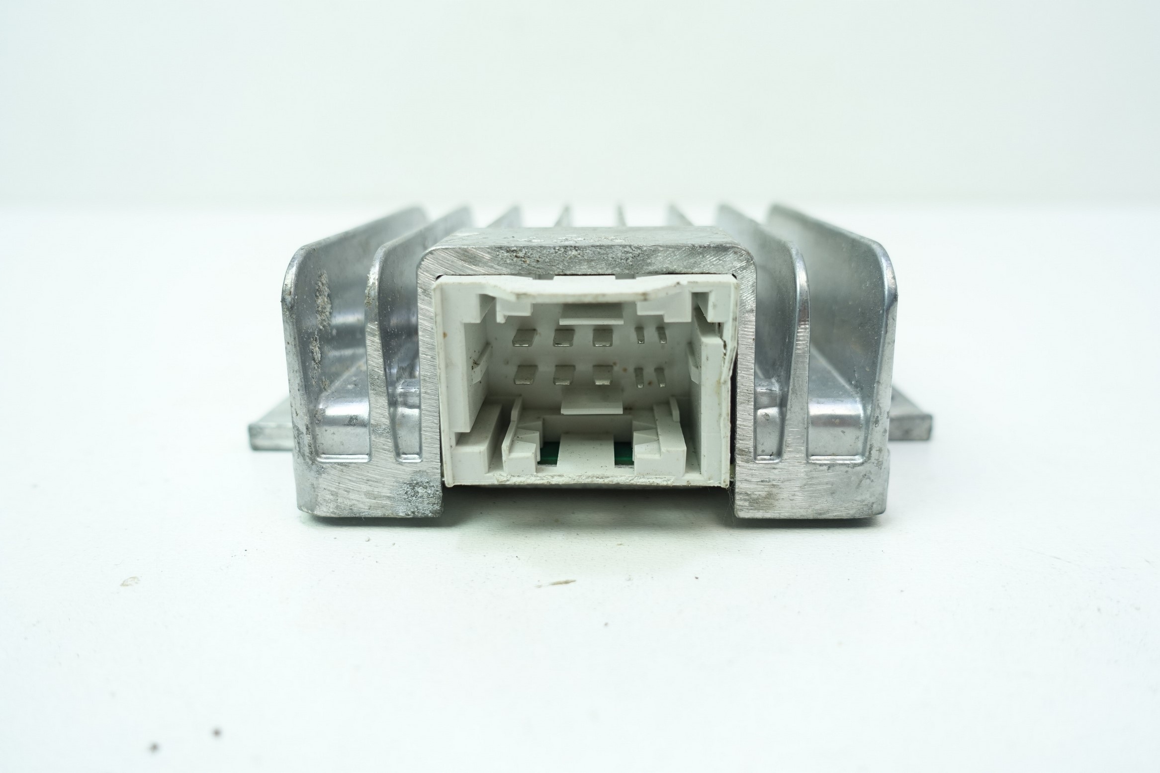 amplifier HARMAN MERCEDES W223 W447 A2439008400