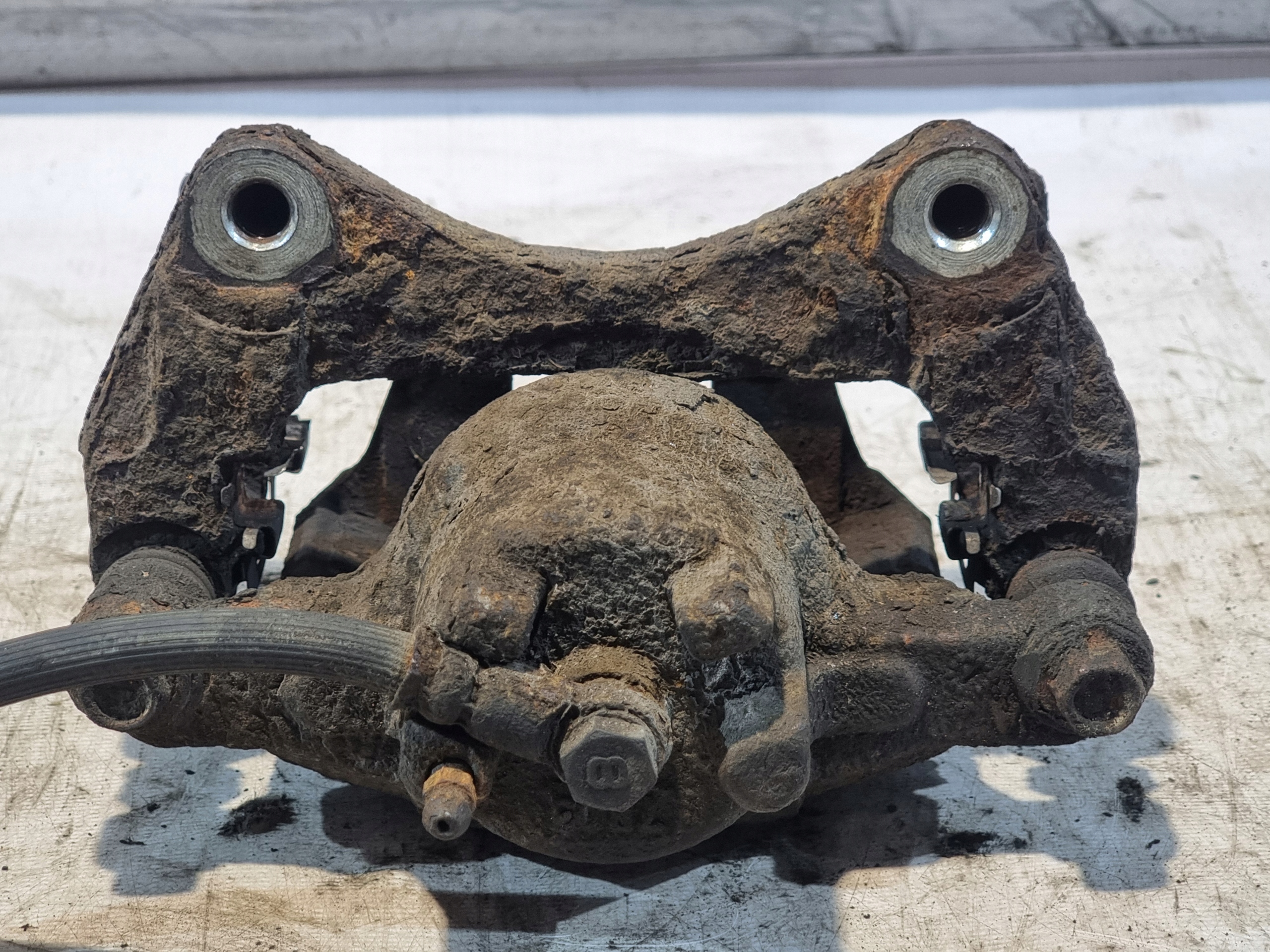 caliper brake right front DODGE CALIBER 2.0 CRD 103kW 07r
