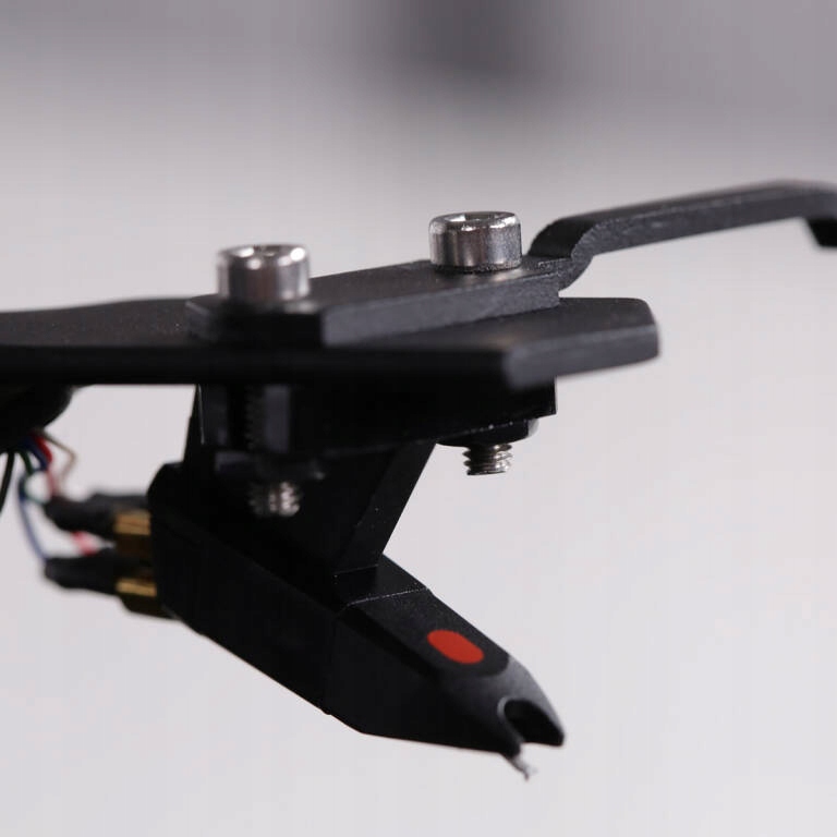 Pro-Ject DEBUT III DC Czarny Połysk Gramofon Marka Pro-Ject