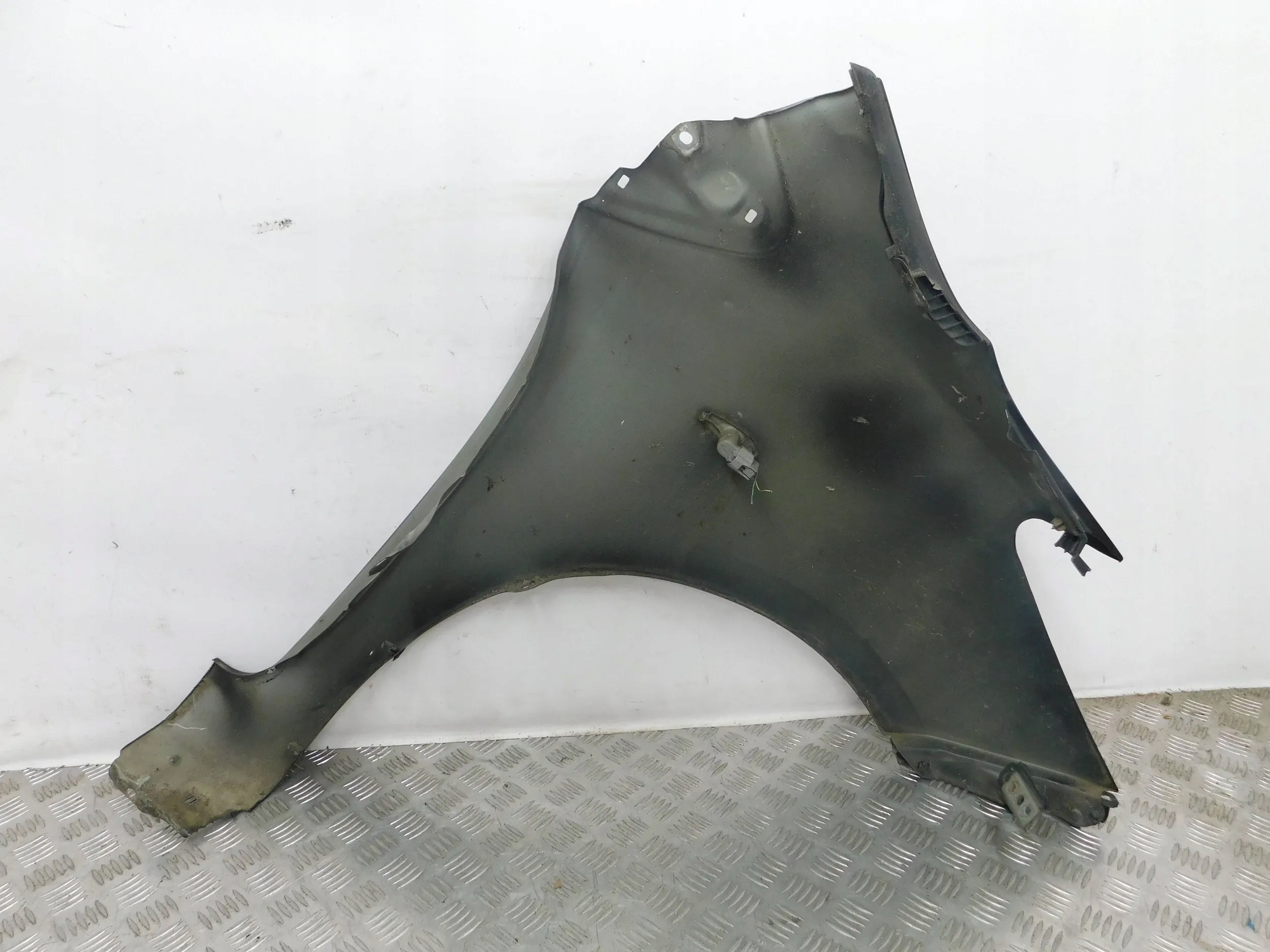 fender front front left TOYOTA YARIS II 2