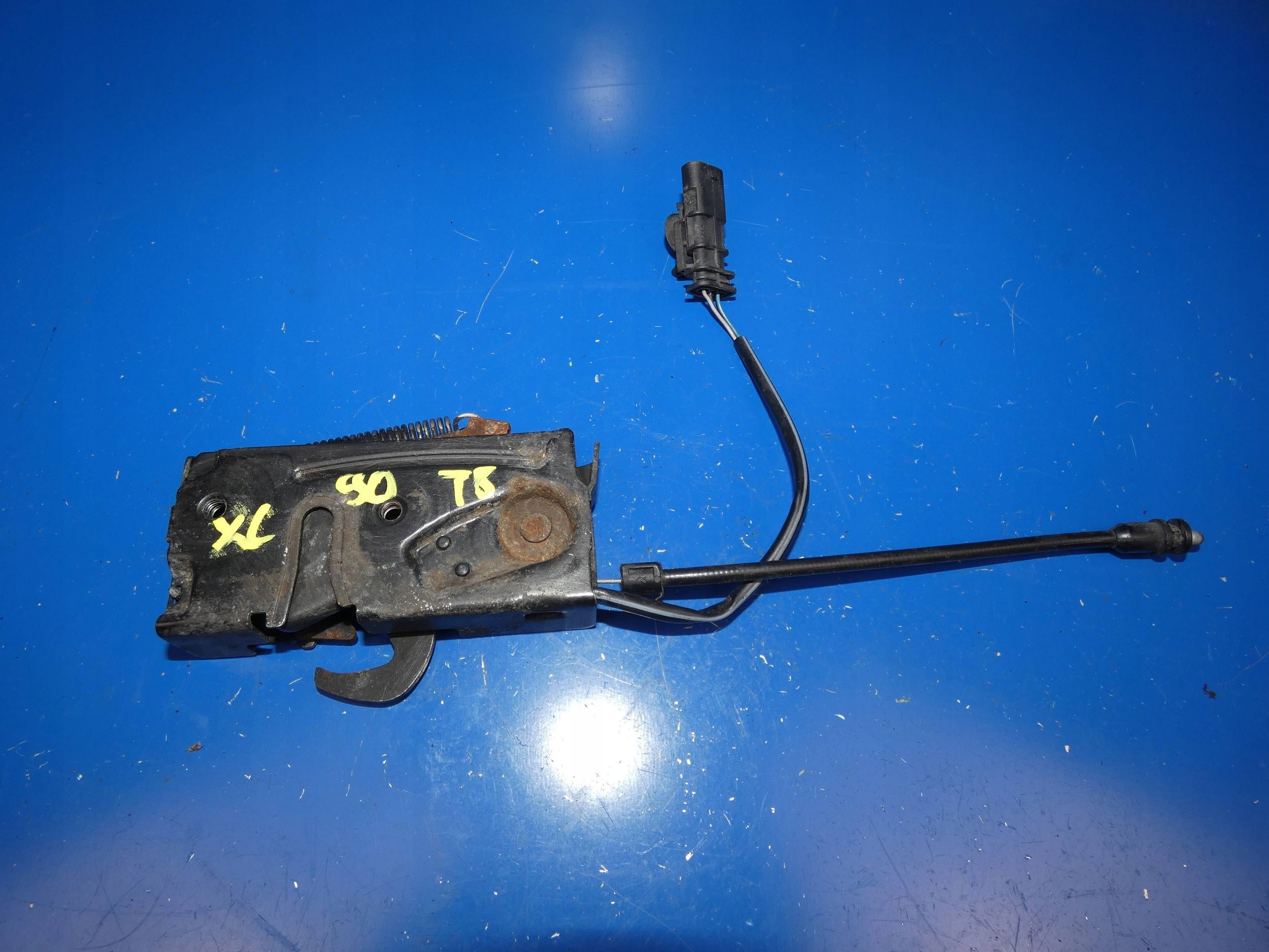 VOLVO XC90 II XC60 II V90 S90 bonnet latch lock POKRYWY sensor