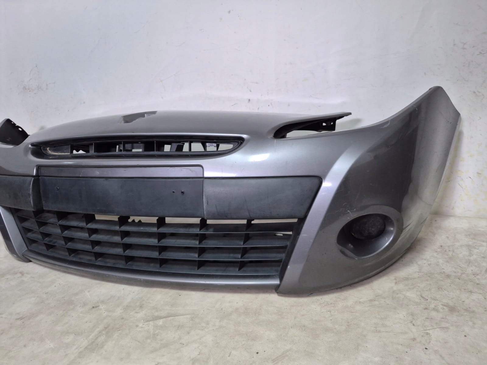 RENAULT CLIO III LIFT 185 09- bumper front front 8200799930