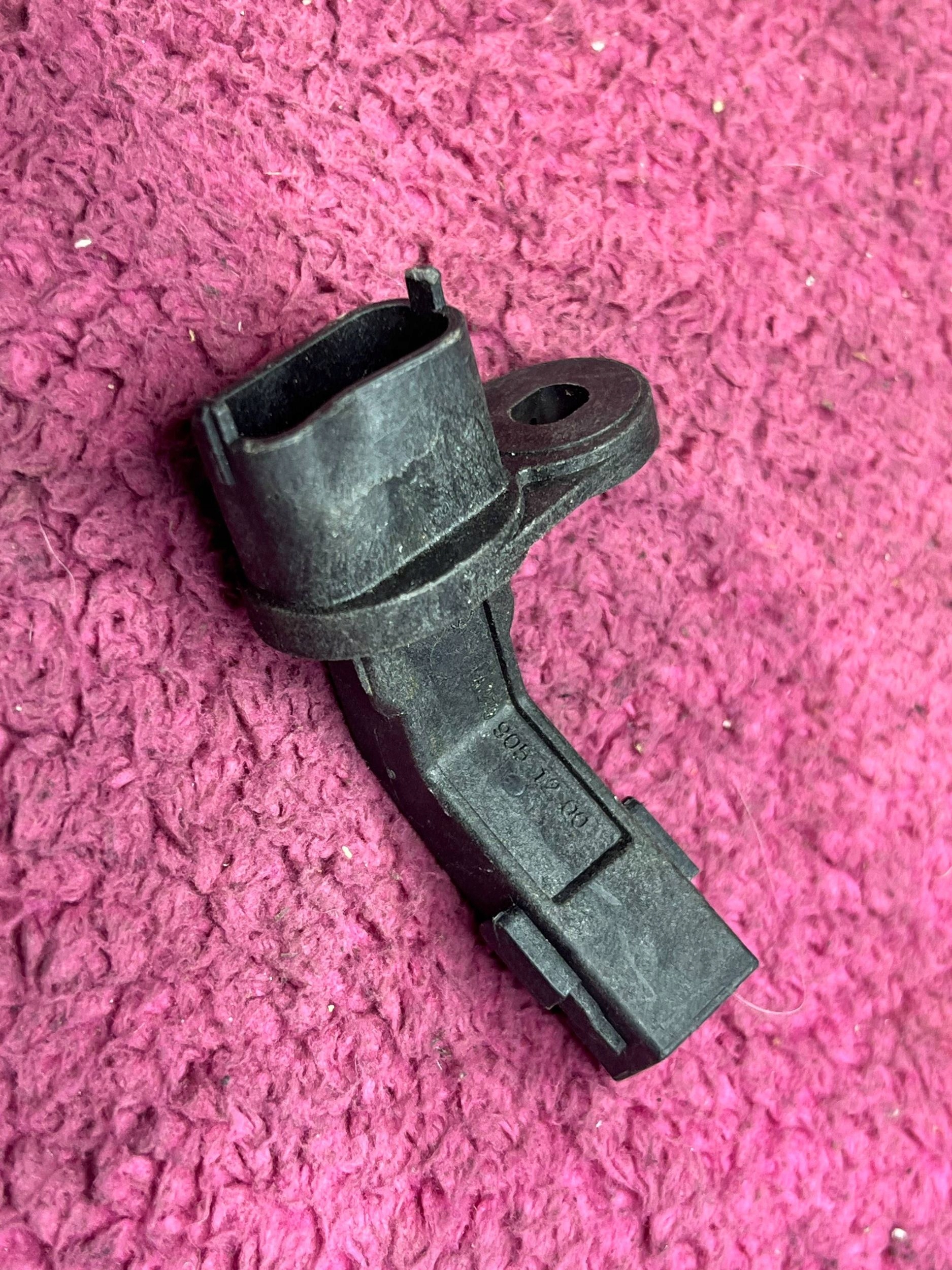 shaft position sensor Mercedes-Benz A W176 2709051200 original
