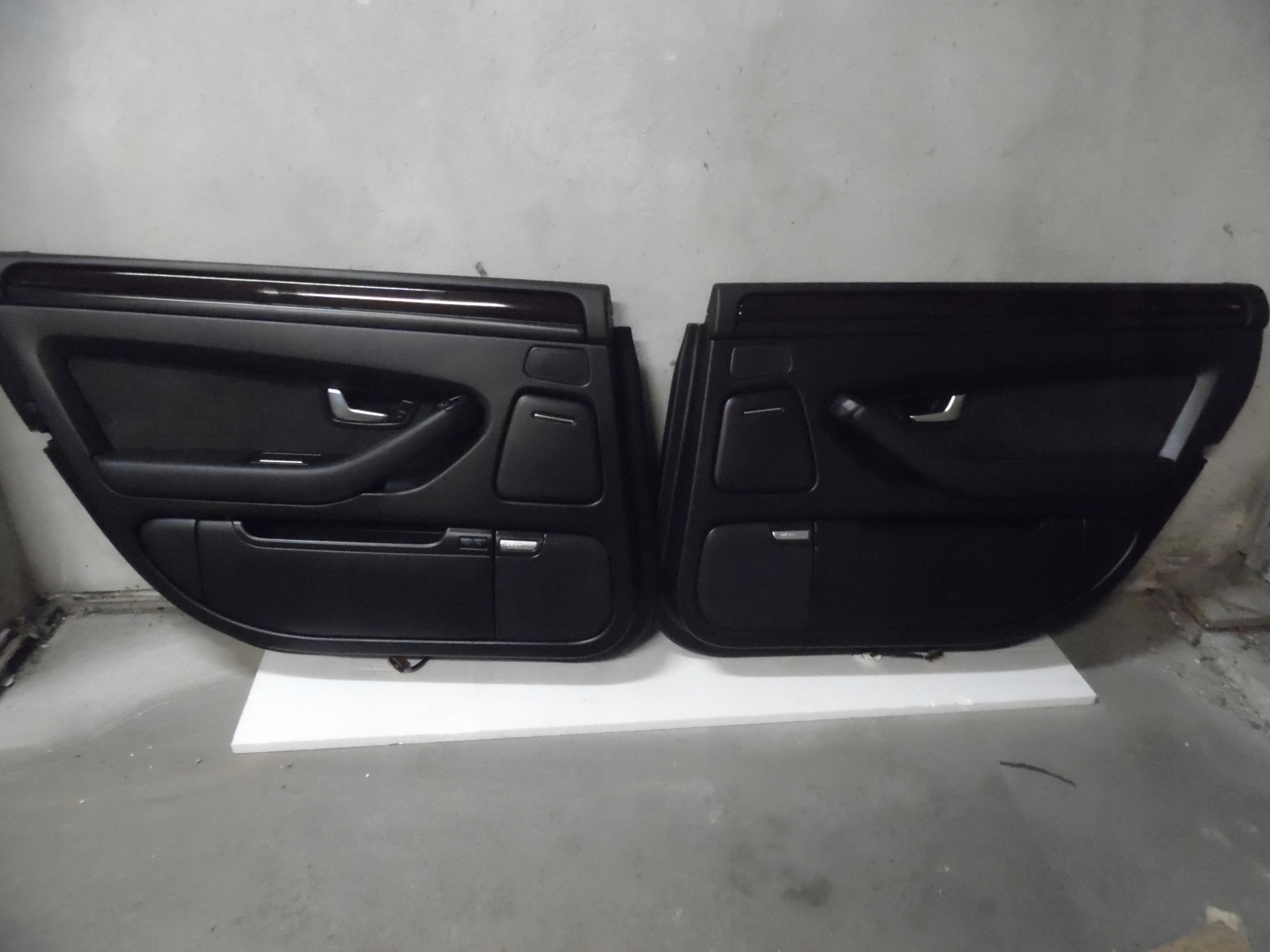 Audi a8 d3 карта дверная зад