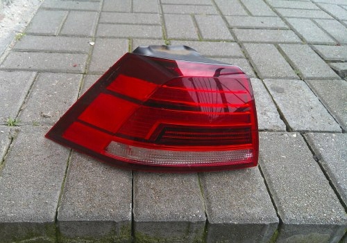 VW GOLF VII LIFT 5G0 17+ LEWA TYLNA LAMPA LED ORYGINAŁ 5G0945095Q