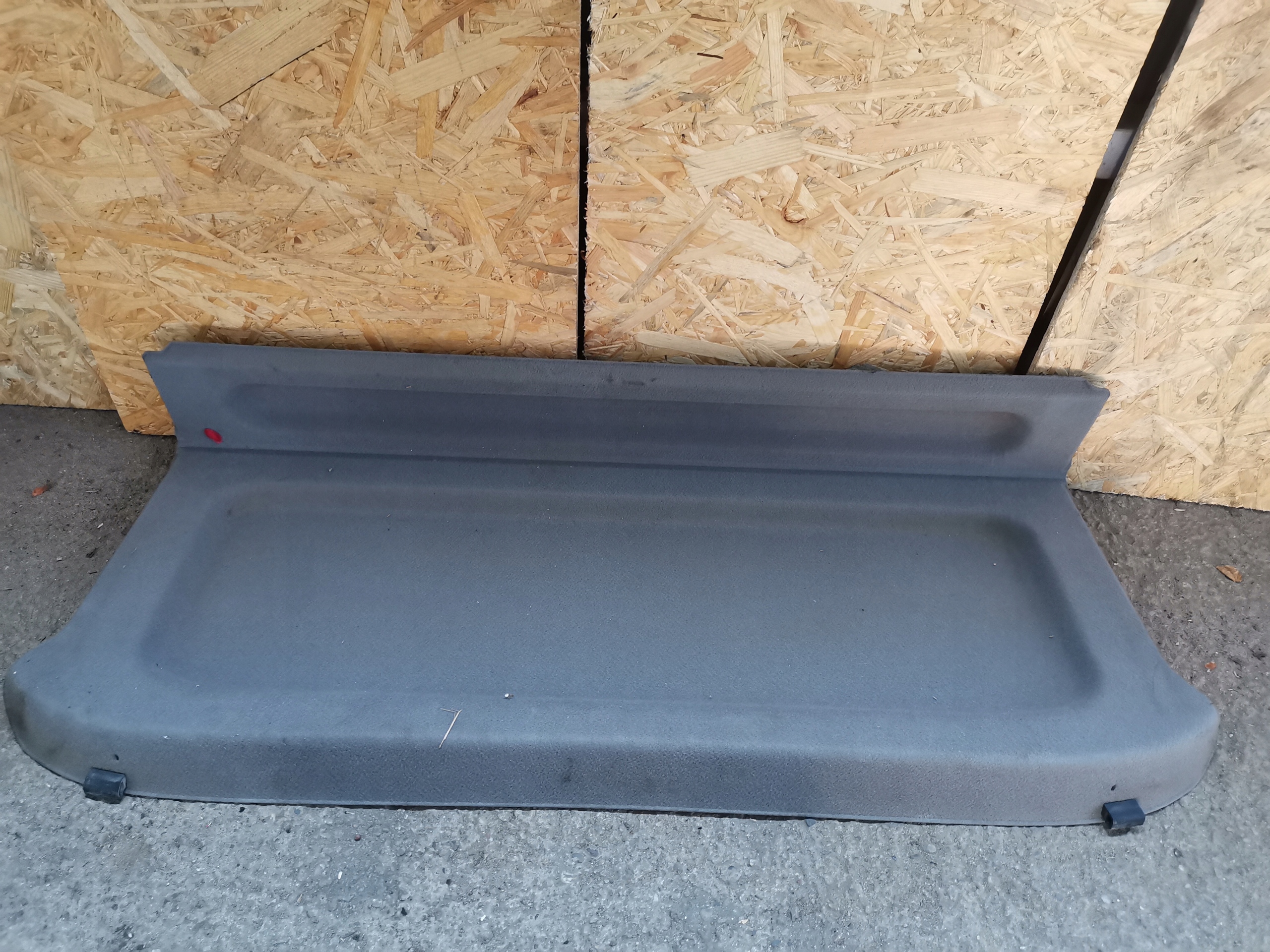 plato boot MAZDA 323F
