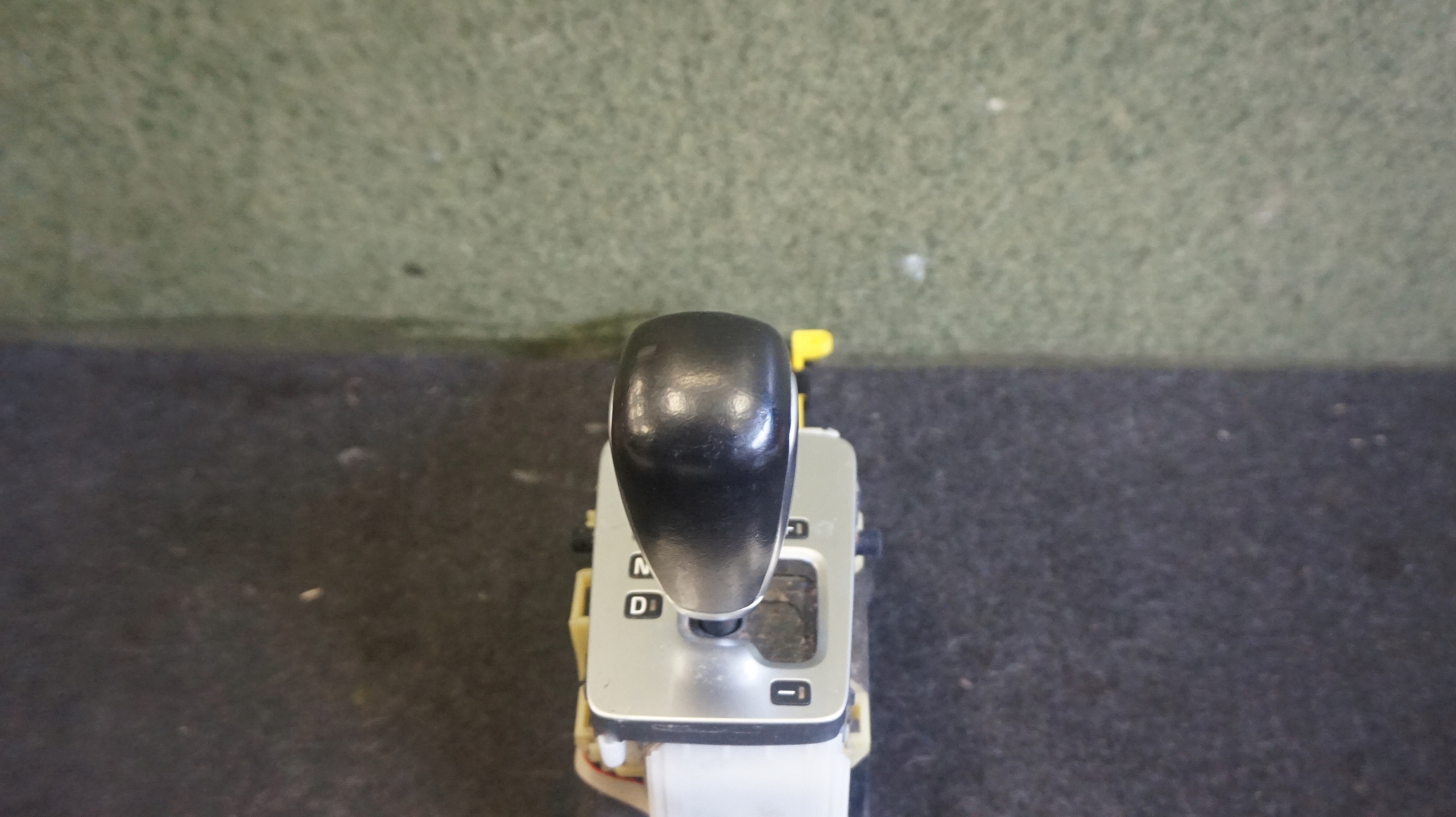 DZWIGNIA ZMIANY BIEGÓW VOLVO S80 II V70 III XC70 Rodzaj skrzyni Automatyczna