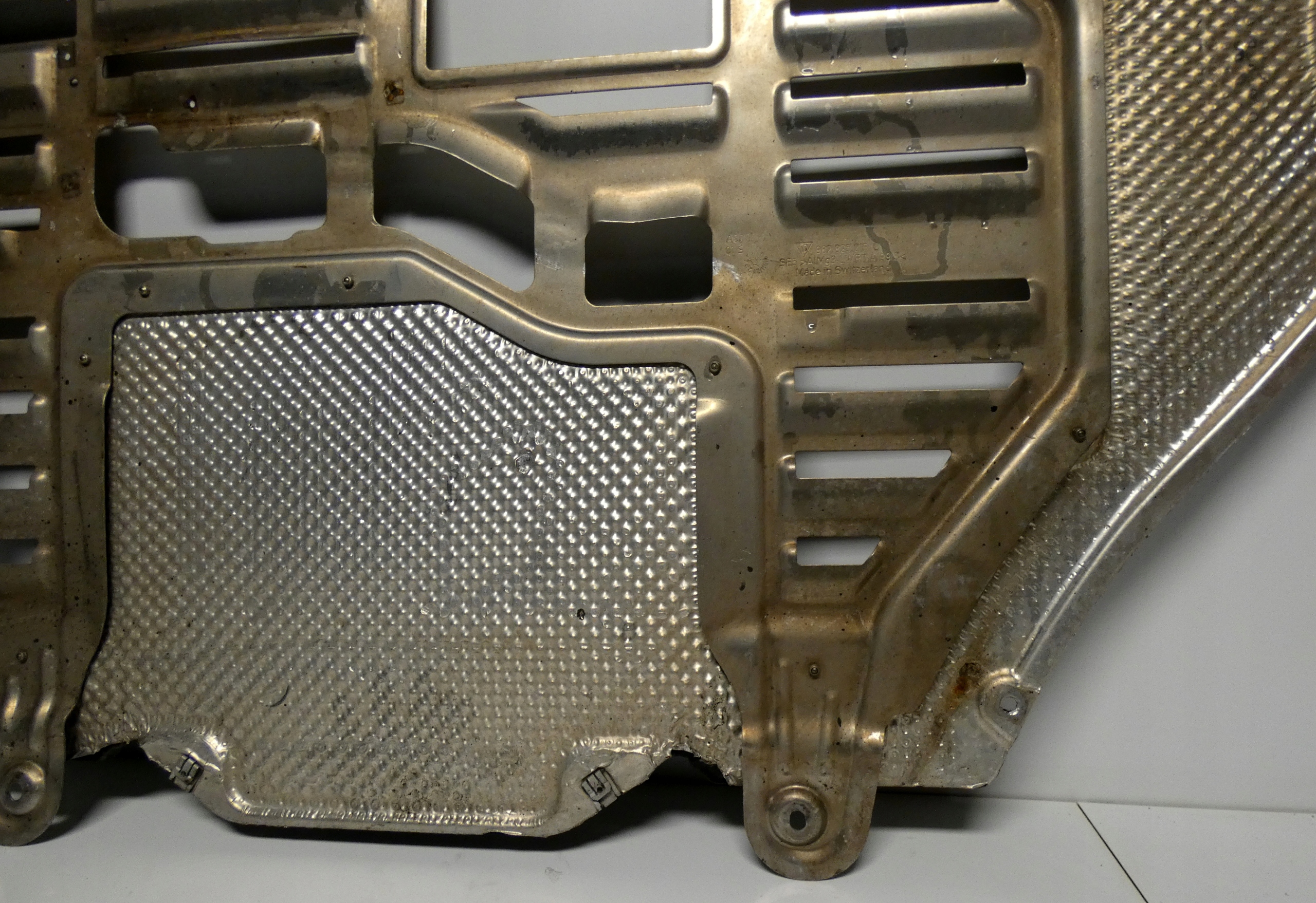 PORSCHE BOXSTER CAYMAN 982 718 982825213C Blende Abdeckung Motor abdeckung