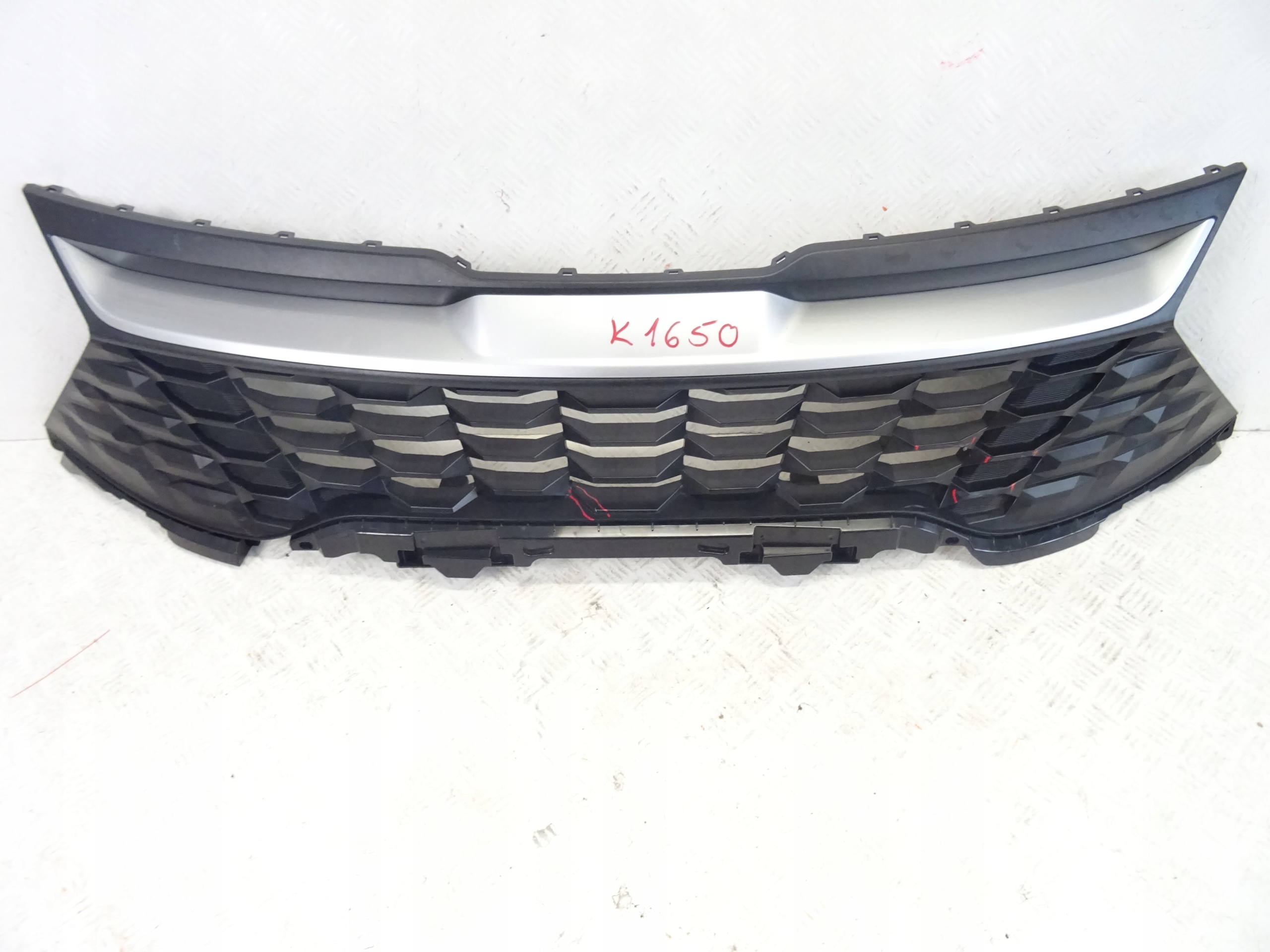 grid of a bumper front front KIA SPORTAGE V 86350-R2000