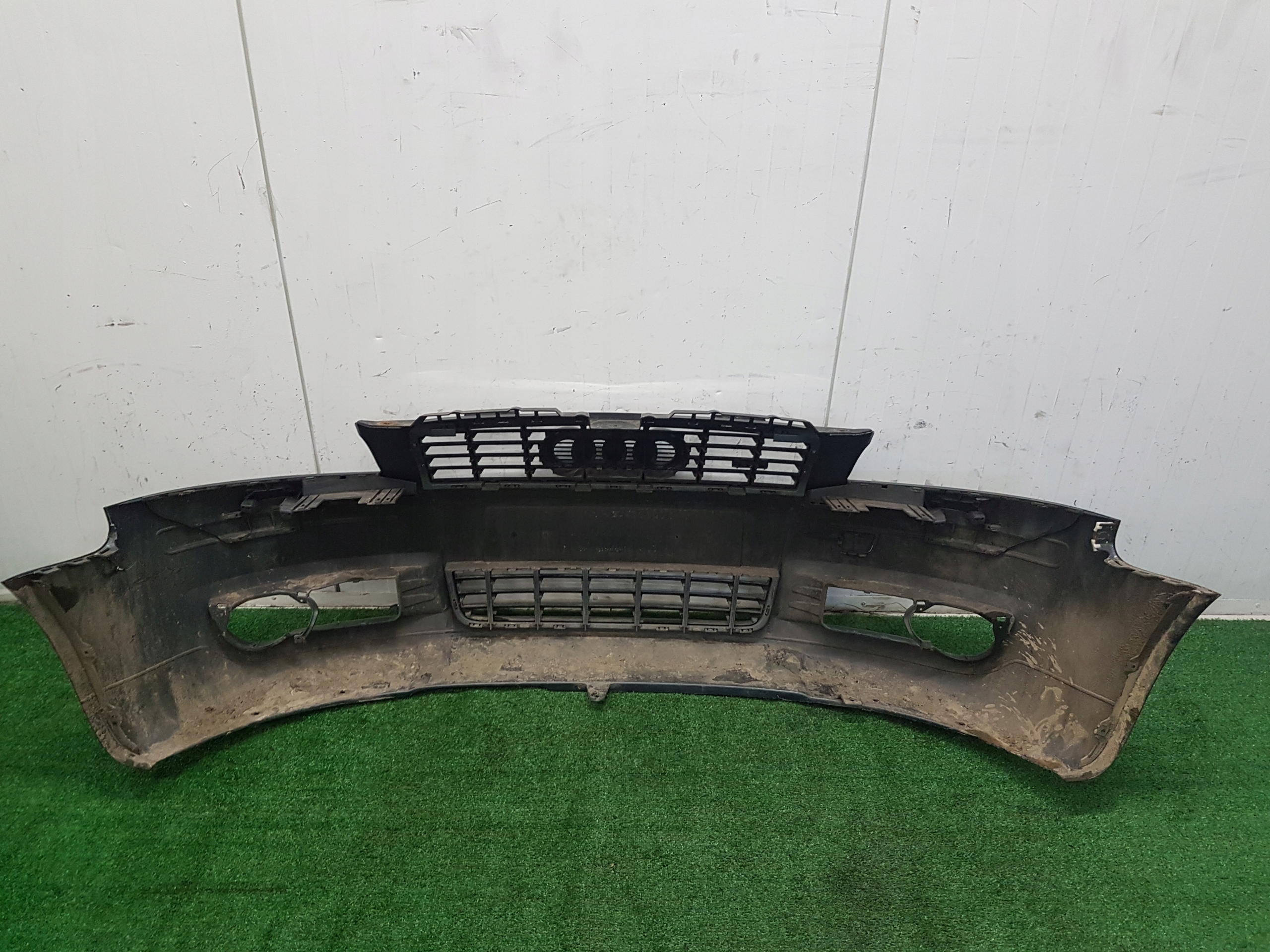 bumper front front AUDI A3 8P 8P3807437