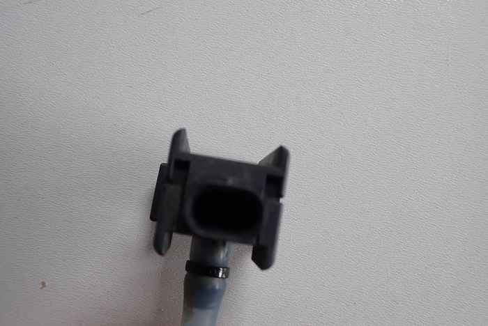 MERCEDES W206 206 C-KLASA Sensor pieszych A2069056404