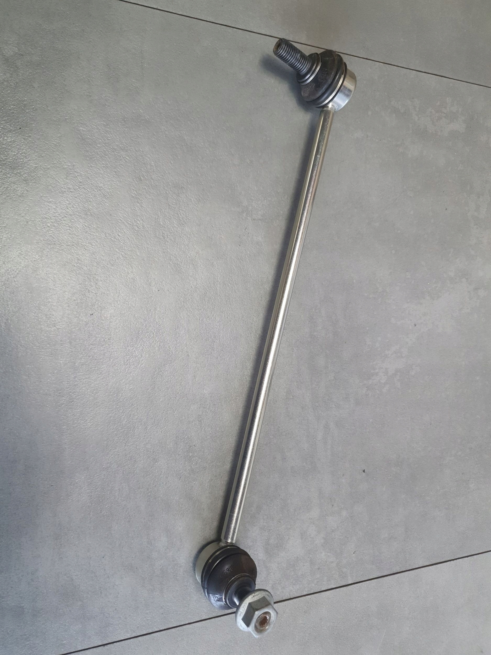 Cupra Formentor vorne Stabilisator 5Q0411315A