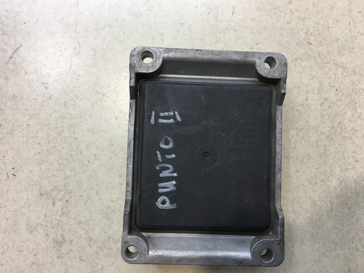 control unit of the engine PUNTO II 1.2 16V 0261204983