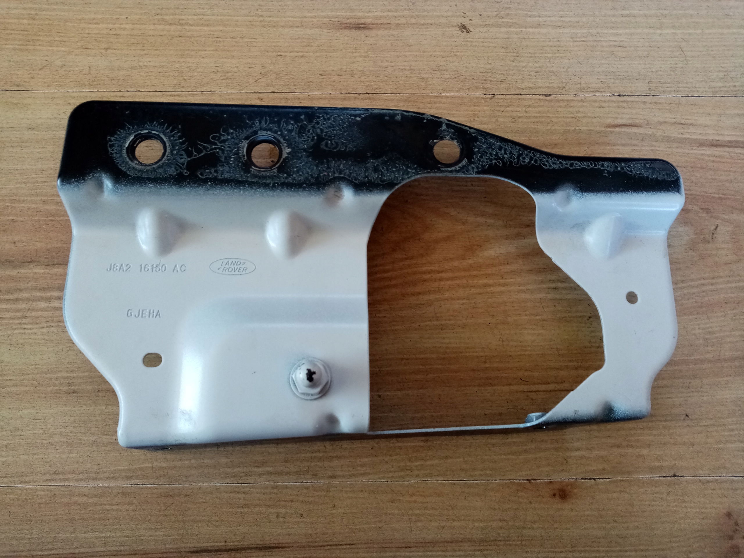 J8A216150 - RANGE ROVER VELAR ПРАВЕ ПЕРЕД КРІПЛЕННЯМ КАПОТА (953