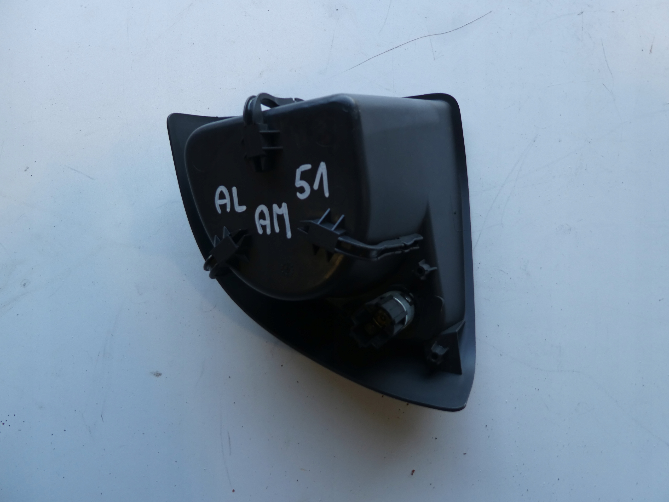 bracket for KUBEK BOCZKA 7H5862534 VW T5 MULTIVAN