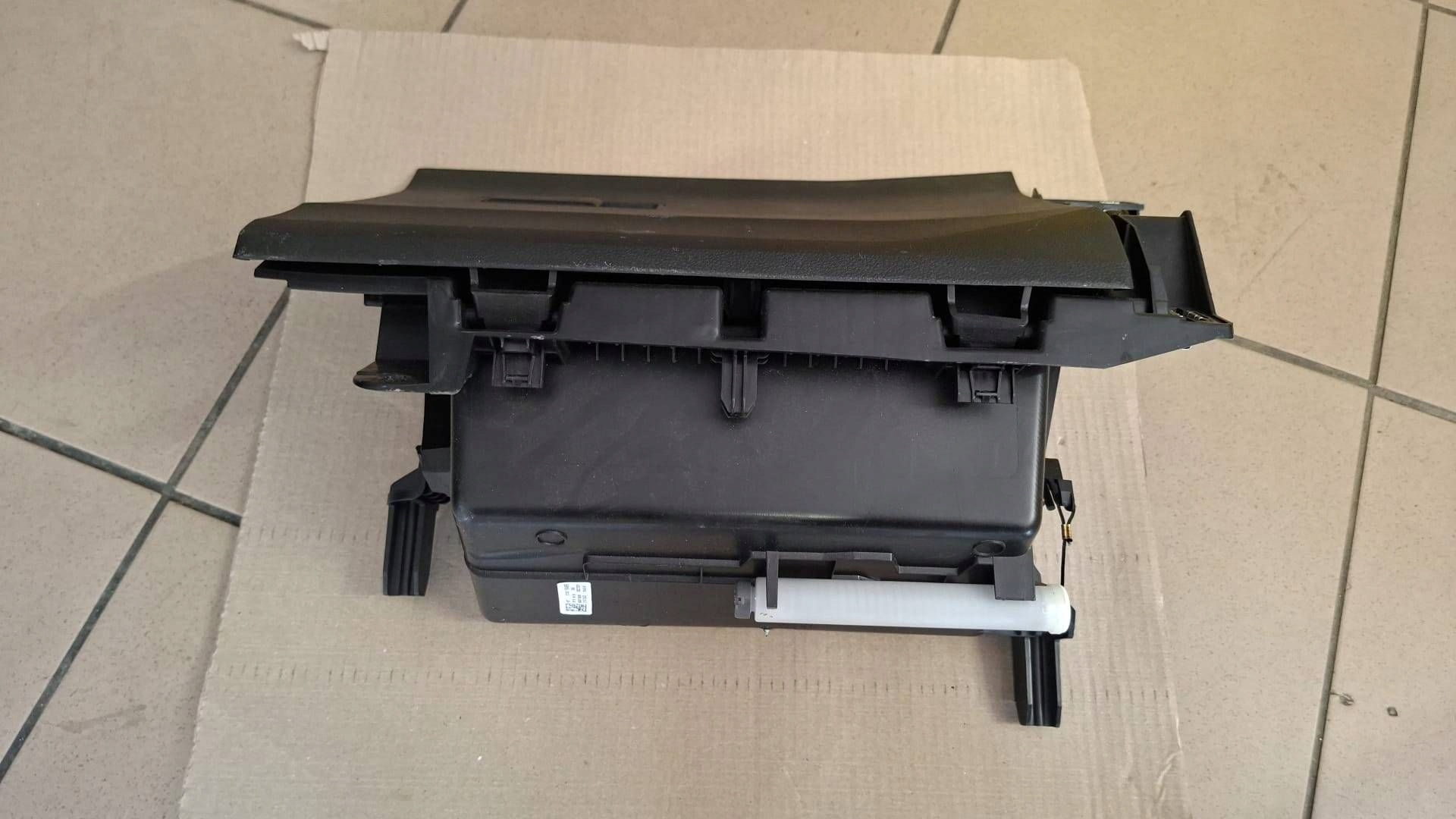 Handschuhfach des Beifahrers Renault 4 5 684361848R