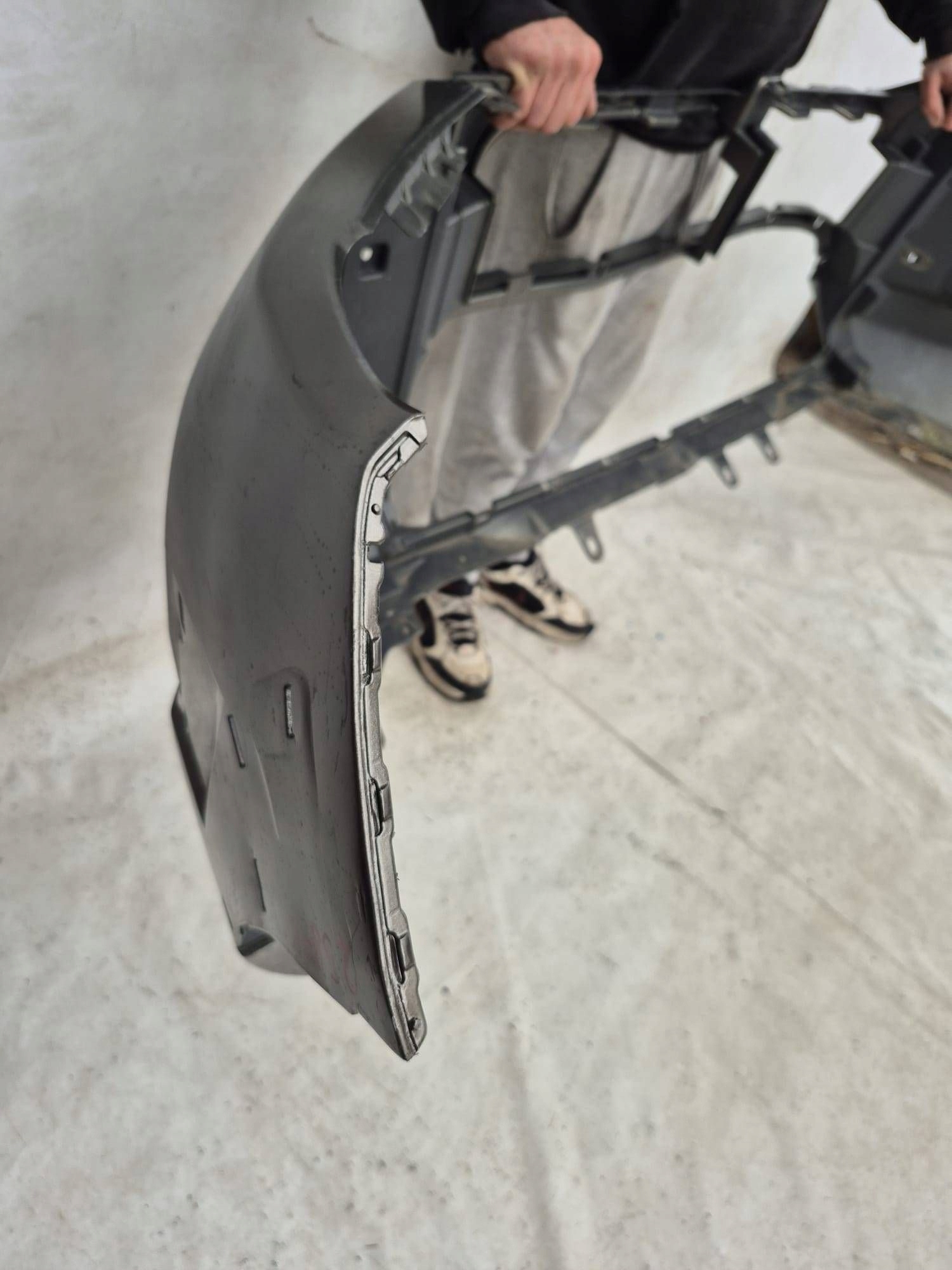 TOYOTA HILUX VIII 8 INVINCIBLE 20- bumper front front PDC