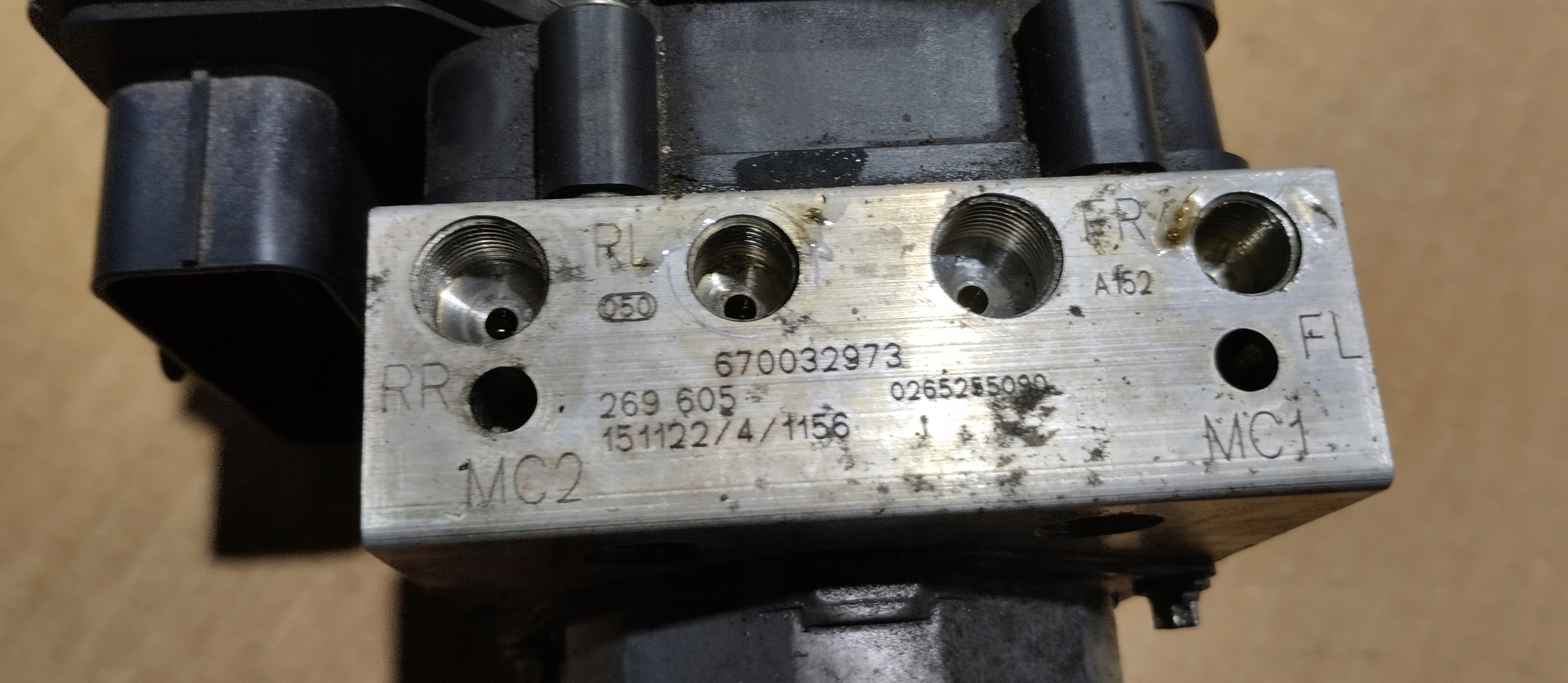 насос ABS MASERATI Ghibli III 3.0d европа 670032973