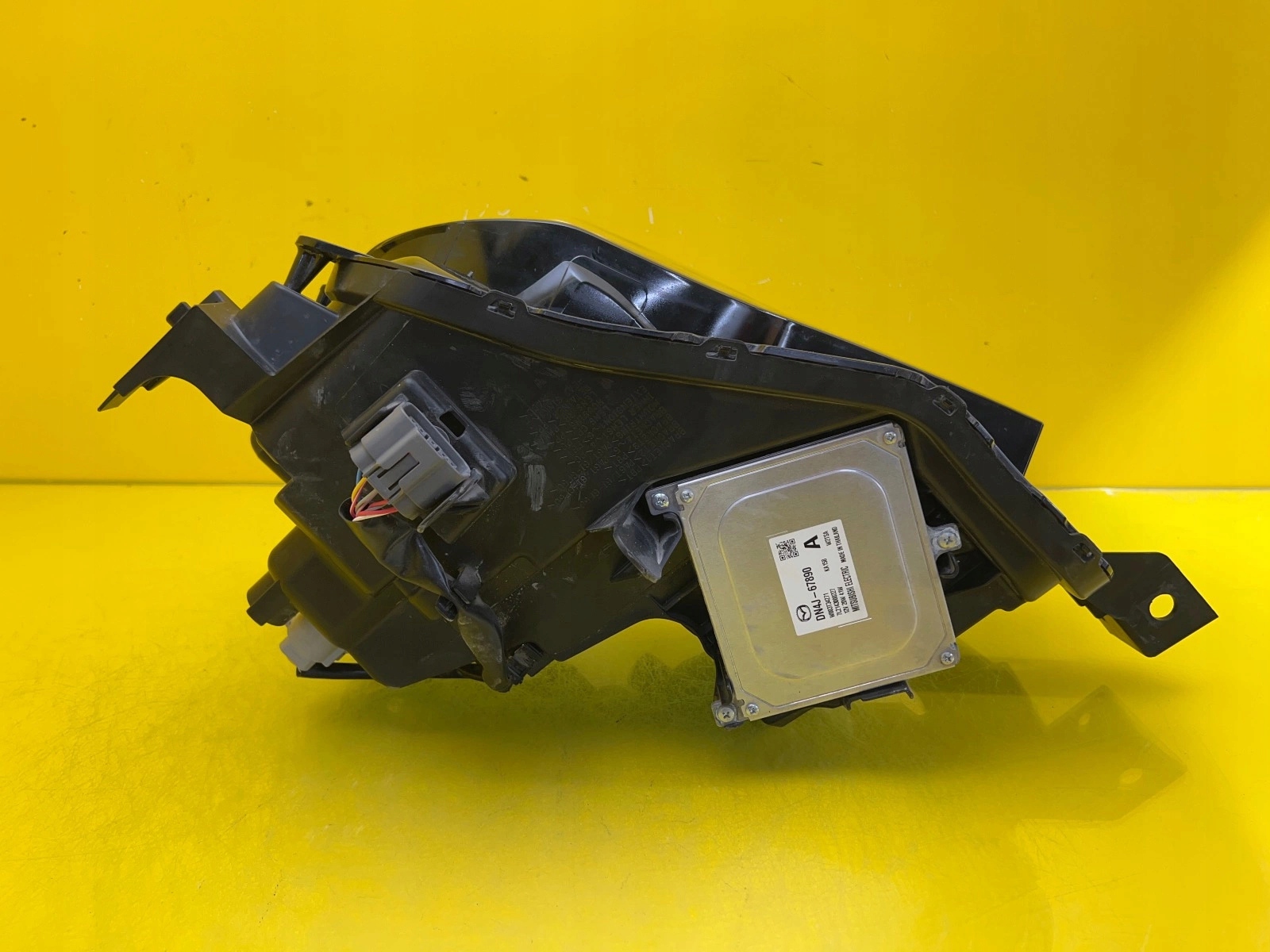 light right Mazda MX30 MX-30 MX 30 19- Full Led DN4J51030