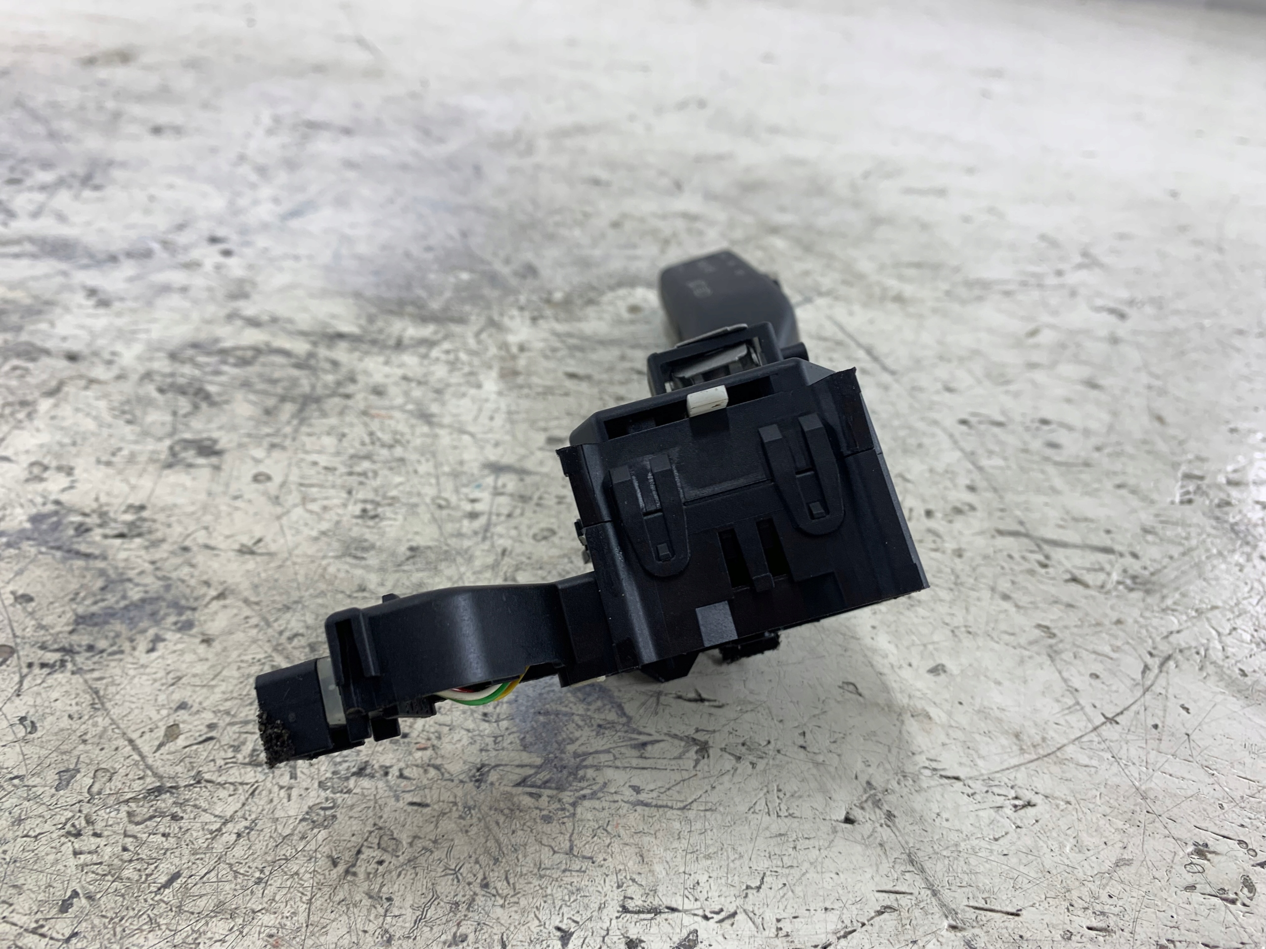 VW TOURAN et Bouton MANETKA Indicateurs de direction 1K0953513A