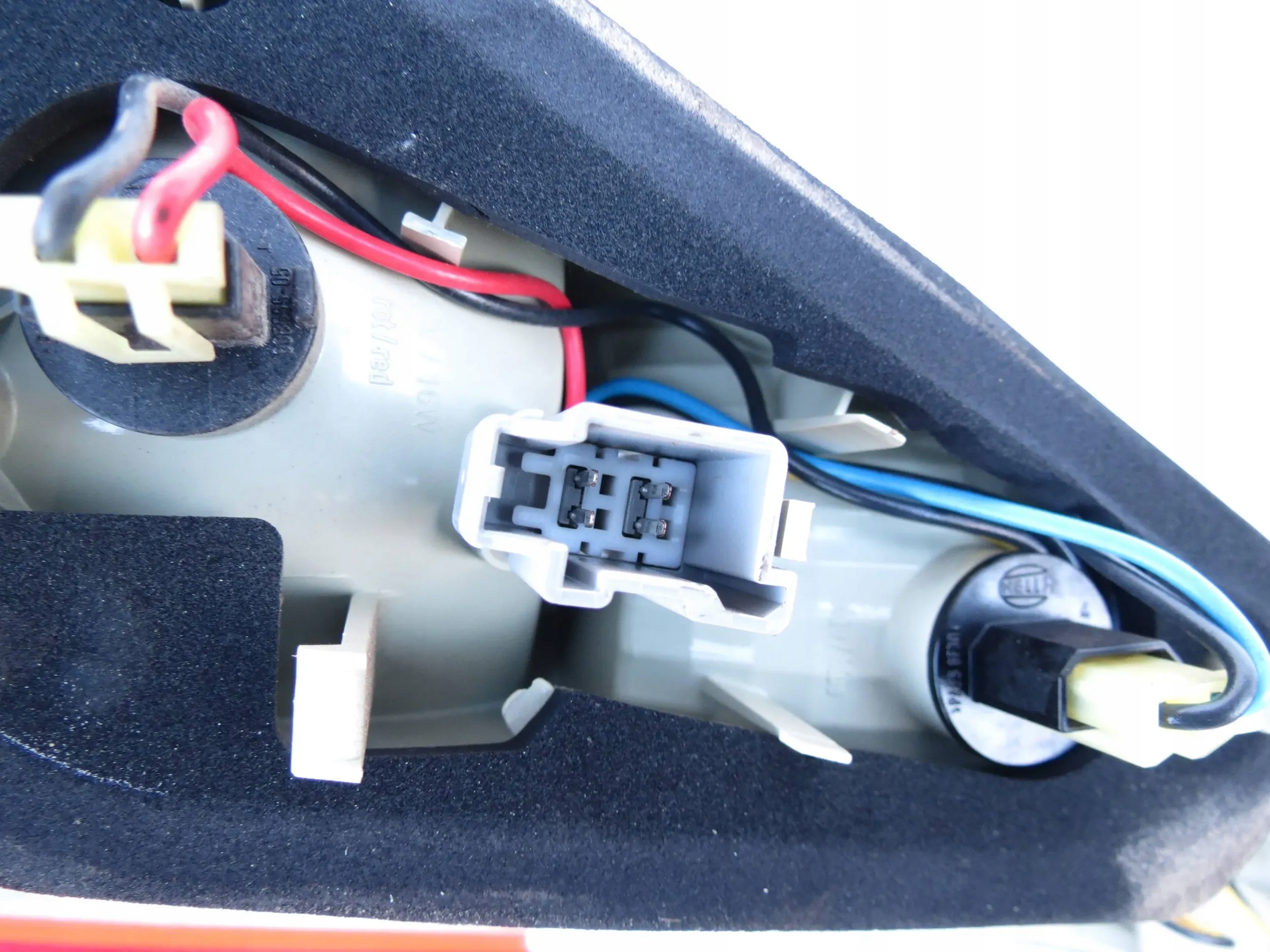 light left rear part VOLVO V70 III 31265457 H0US1NG