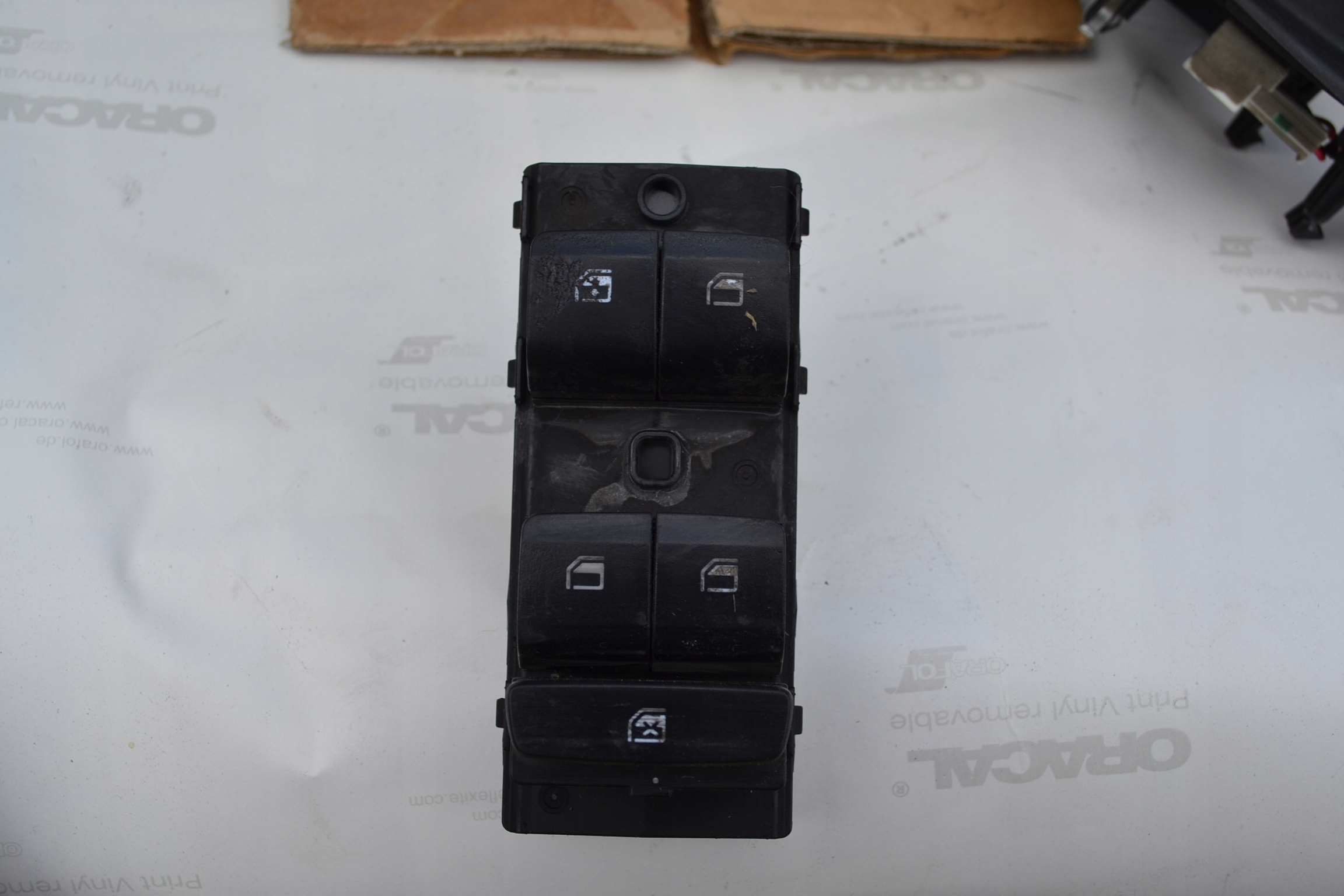 NK296 Hyundai i20 III Panel window control switch front