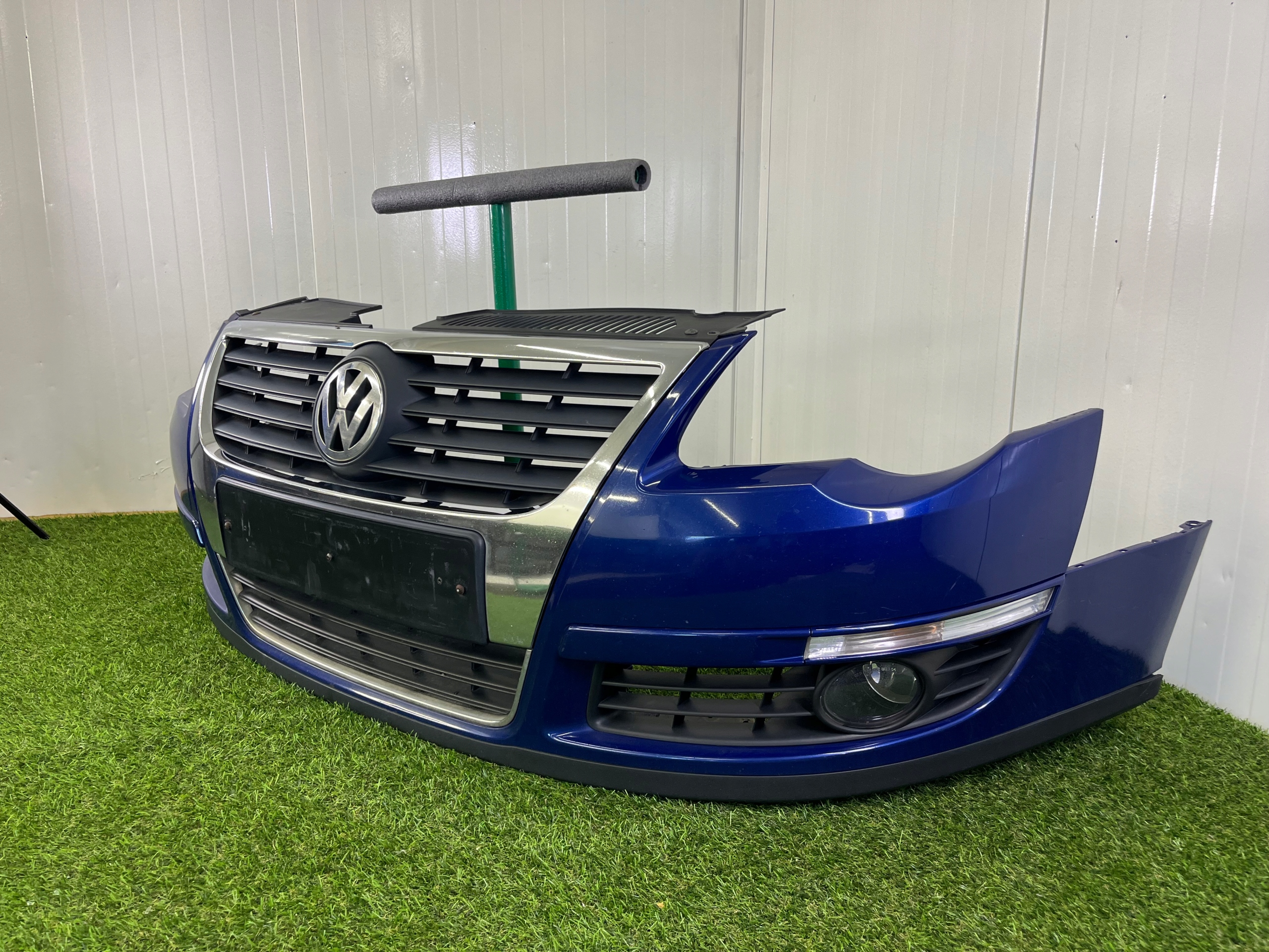 Pare choc Avant Avant Complet VOLKSWAGEN PASSAT B6 LC5E 2006