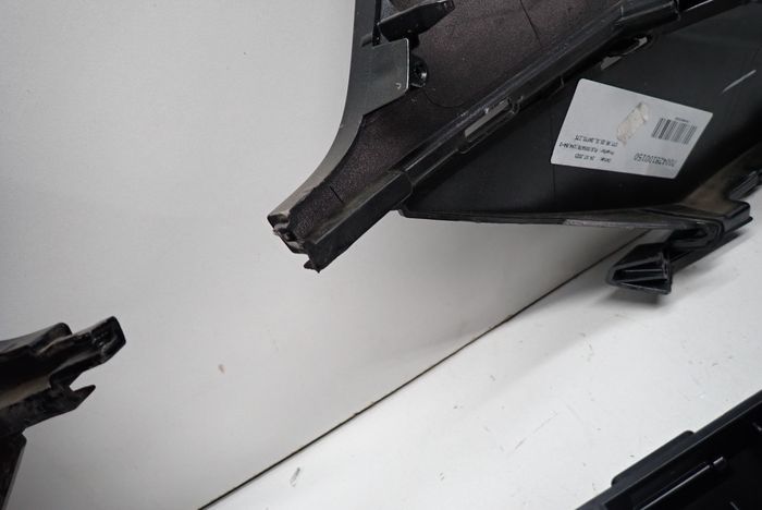 AUDI Q3 II S-LINE 18- front prekladgrill narozniki left right 83F853651