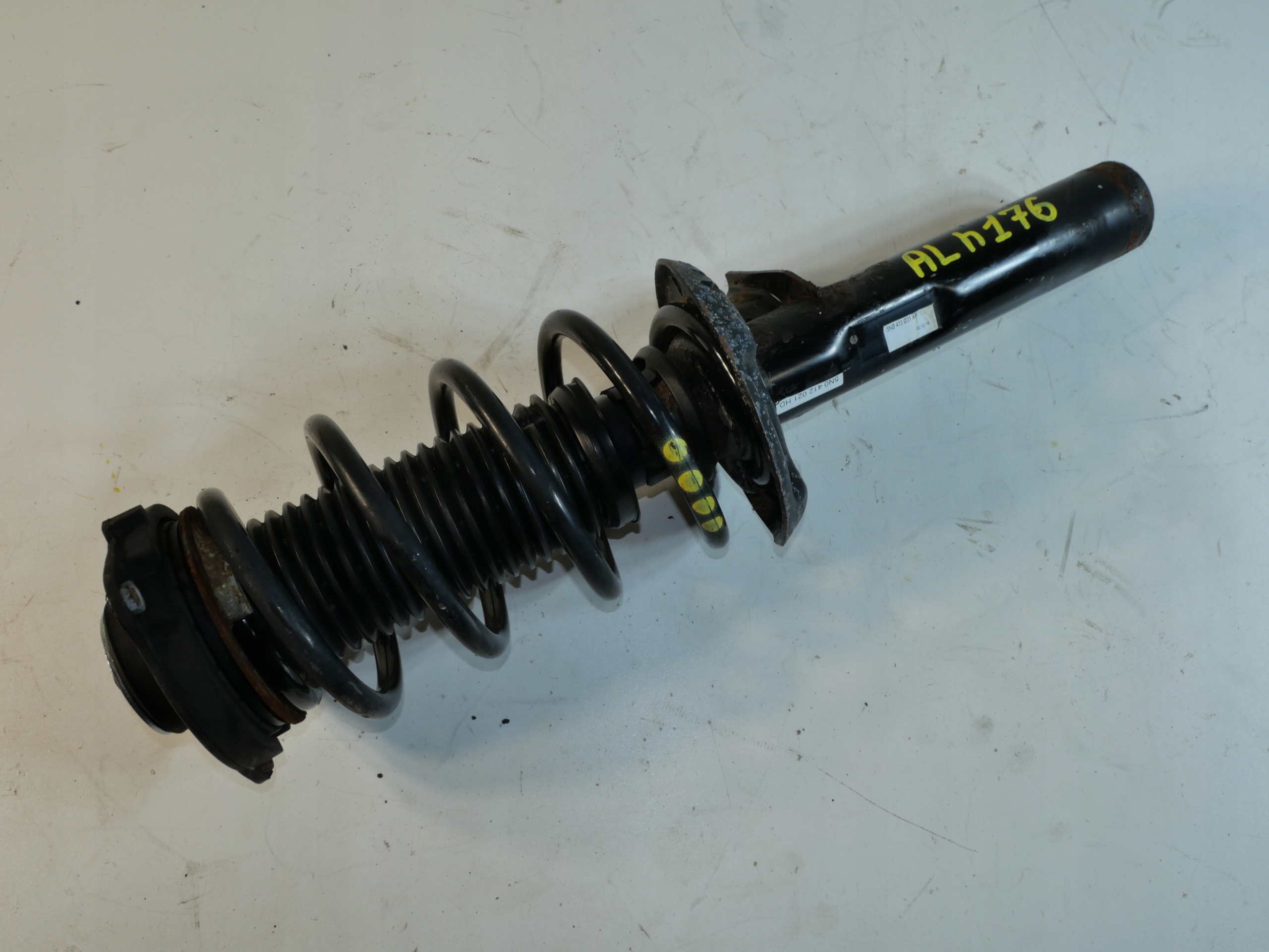 VW TIGUAN shock absorber front 5N0412021HD
