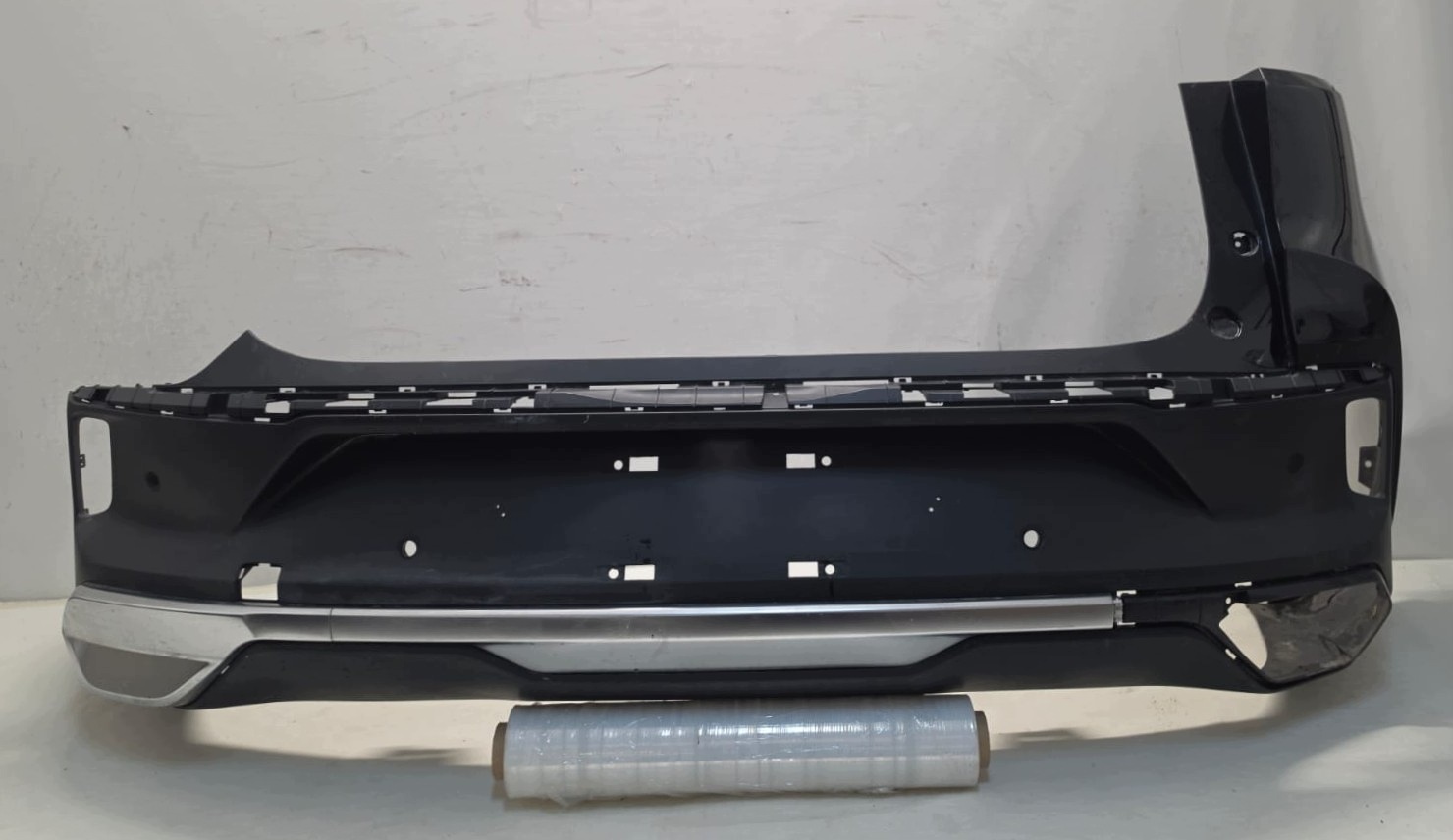 MAXUS EUNIQ 6 VI 19- Pare choc Arrière Arrière PDC P02165