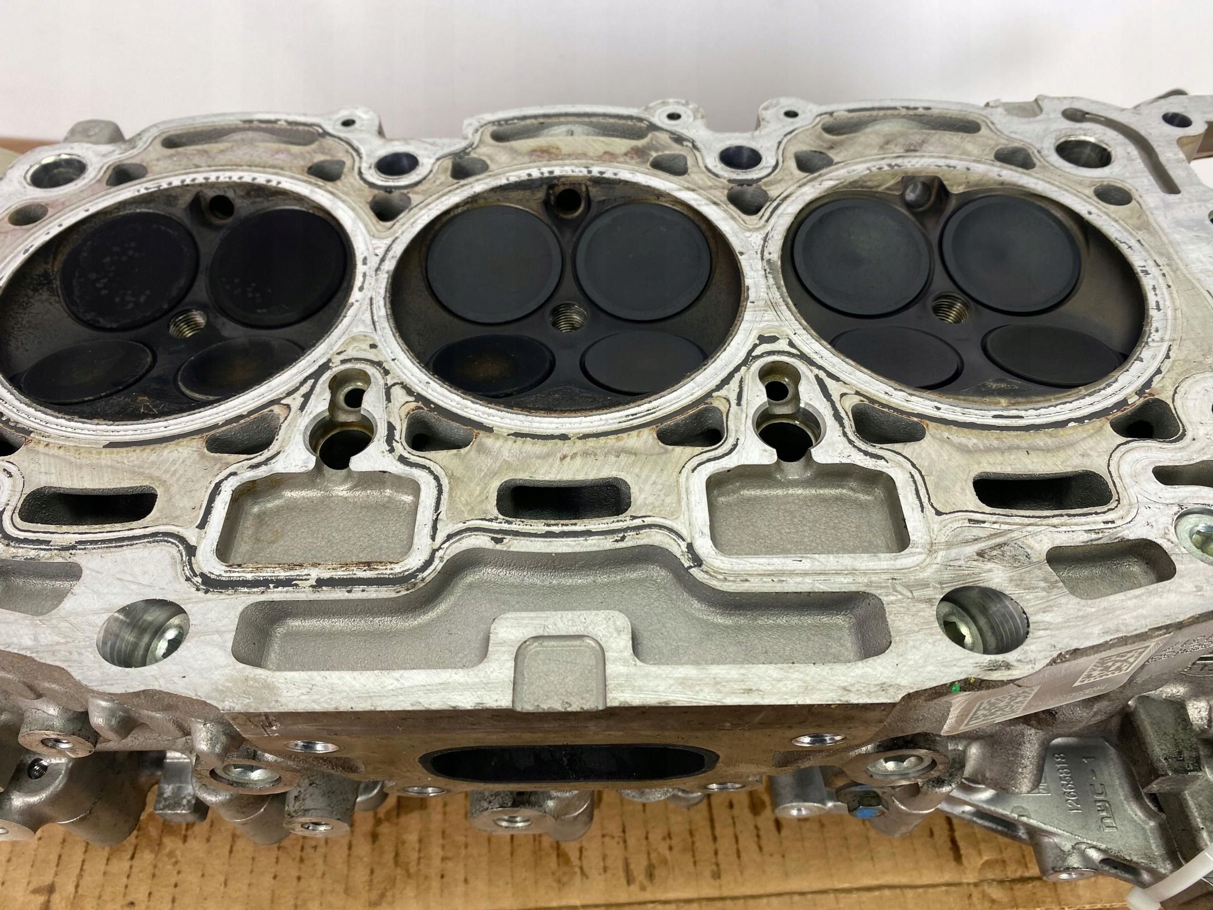head. left 3.6 V6 LGX Chevrolet Camaro 2016+ USA