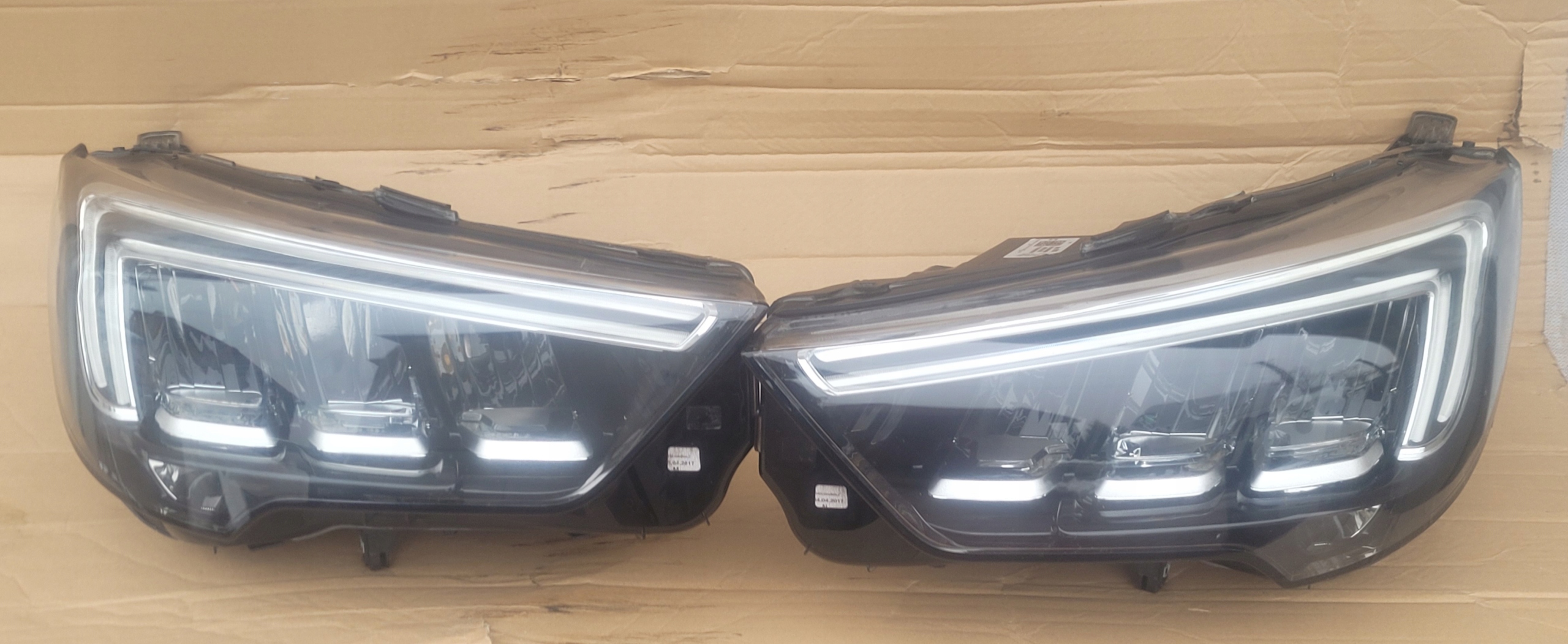 OPEL CROSSLAND X 17-20 Lampy FULL LED 2szt.
