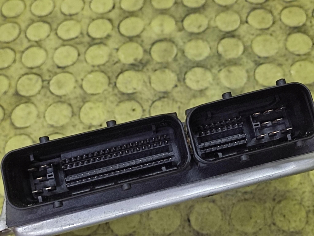 VW PASSAT B5 1.9 DI control unit of the engine 0281010941