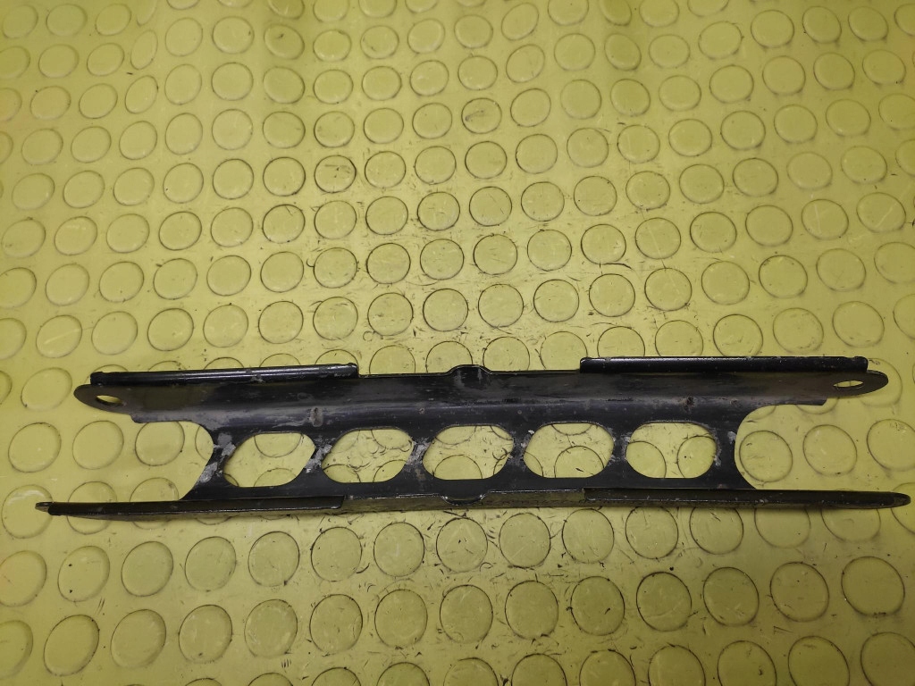 BMW 1 E87 2.0 D Querlenker links heck