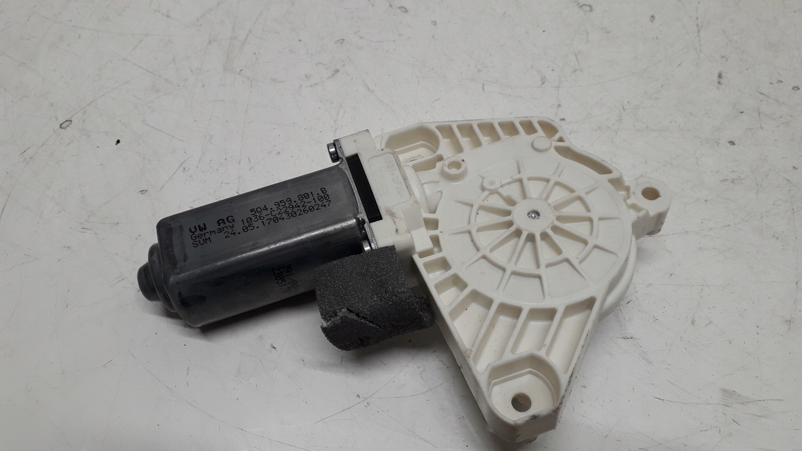 VW AUDI SILNICZEK SZYBY LEWY PRZÓD 5Q4959801B