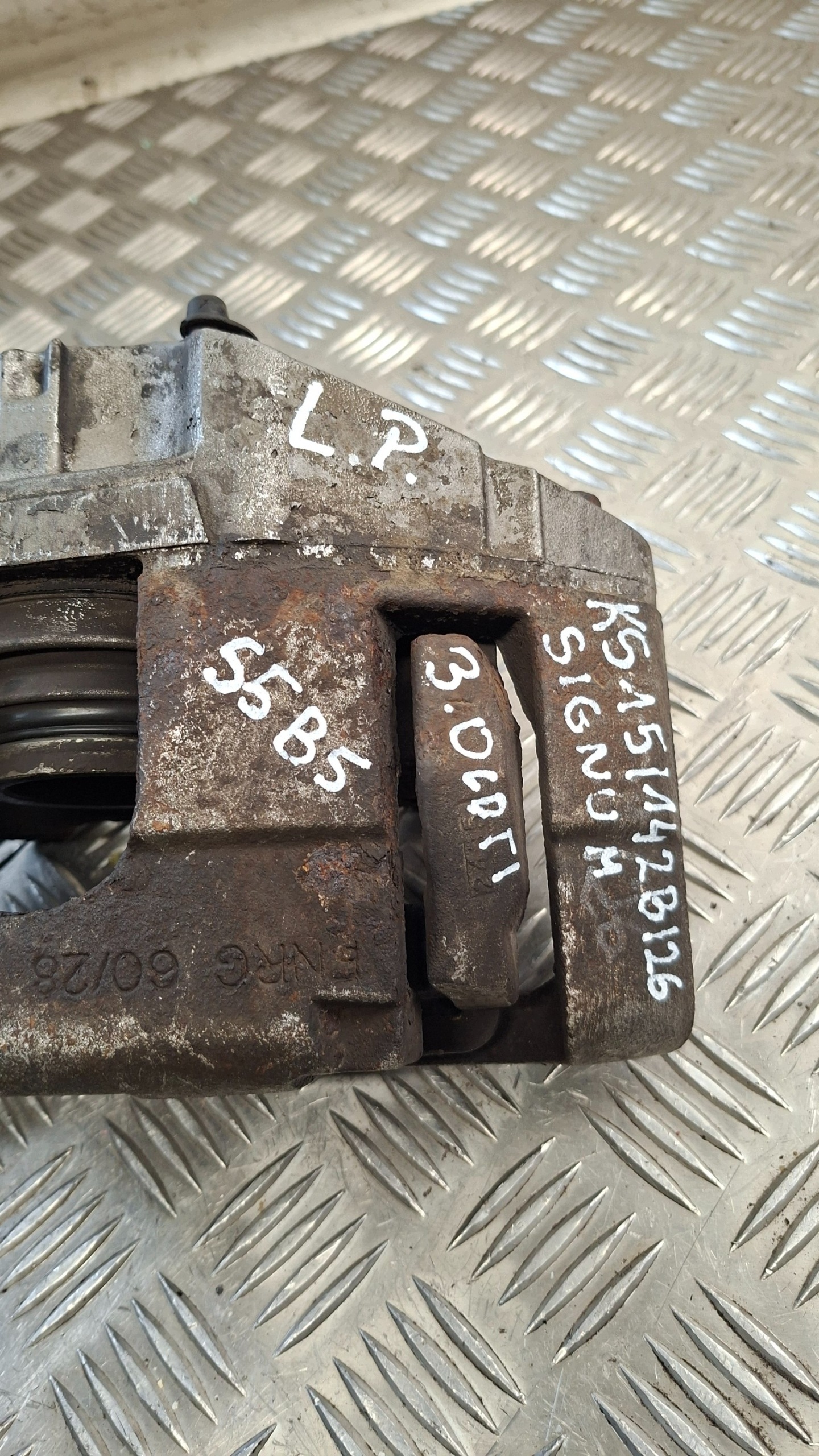 caliper brake left front OPEL SIGNUM 3.0CDTI