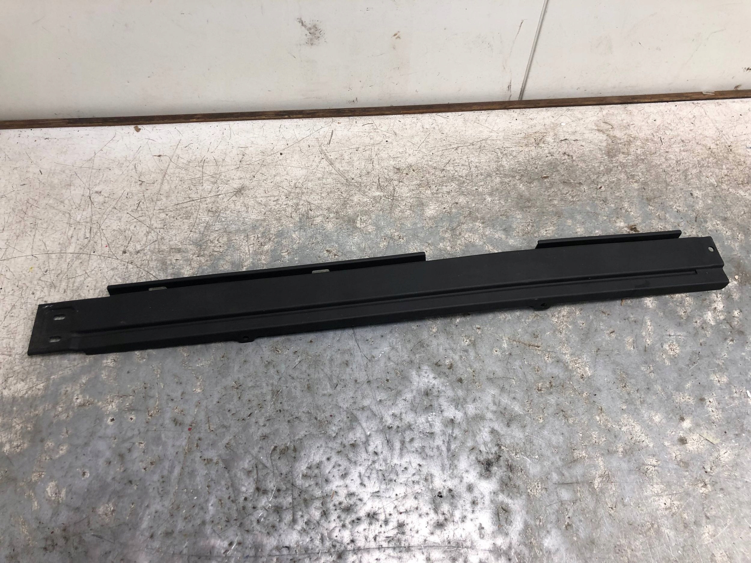 moulding boot left MERCEDES W166 ML A1666841131