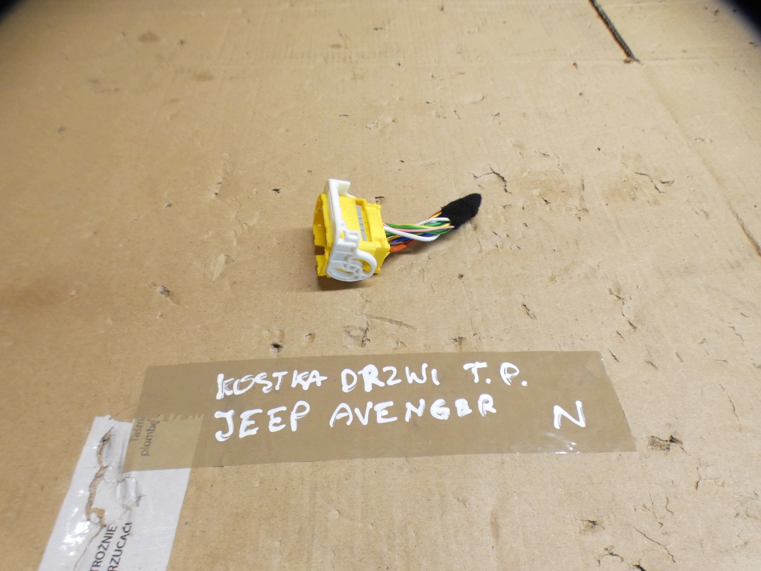 connecting spoiler KOSTKA door JEEP AVANGER