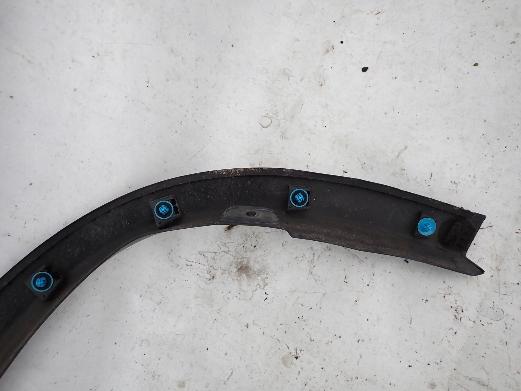MITSUBISHI ASX and 1 LIFT 12-22 cap left rear part