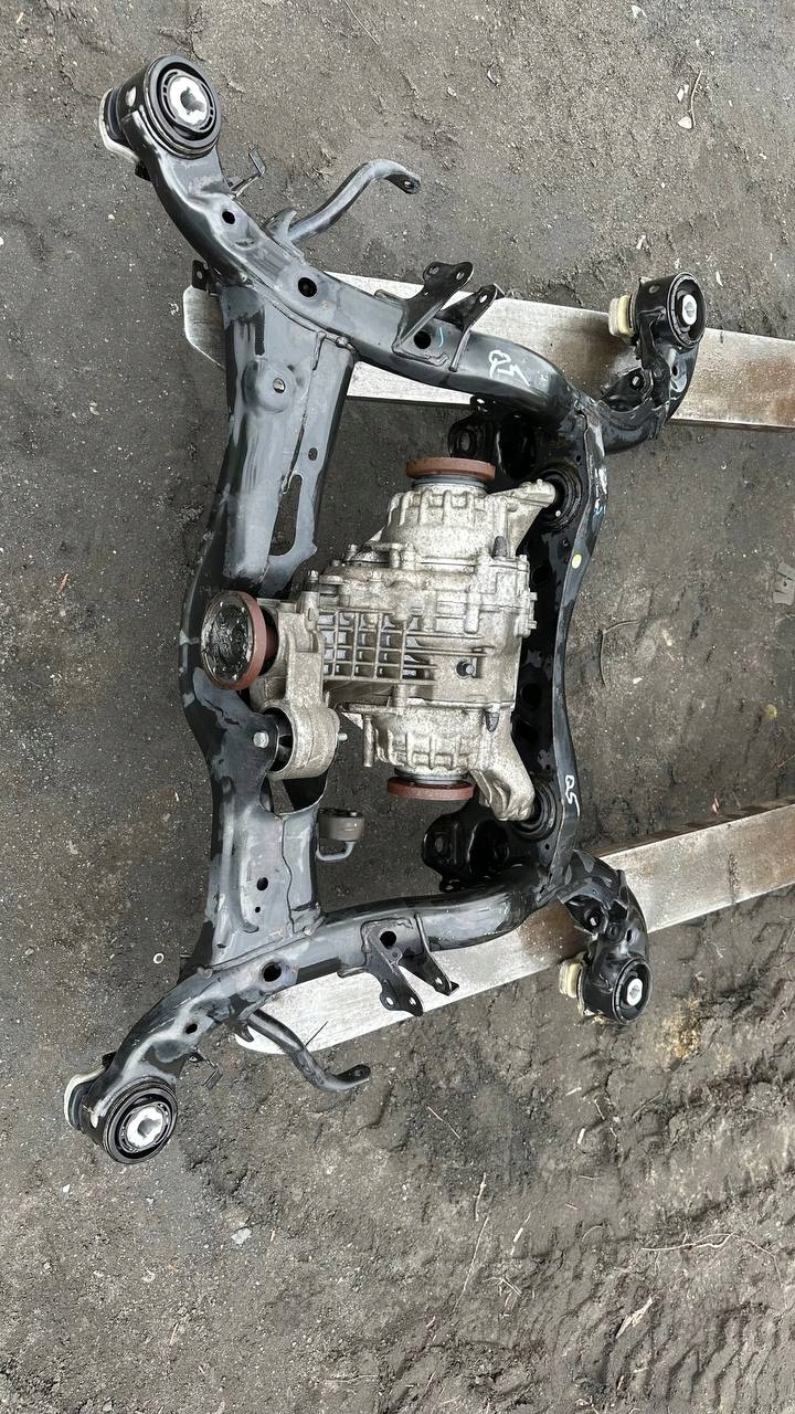 ZAWIESZENIE TYŁ WÓZEK DYFER AUDI Q5 80A Numer katalogowy części 45353534