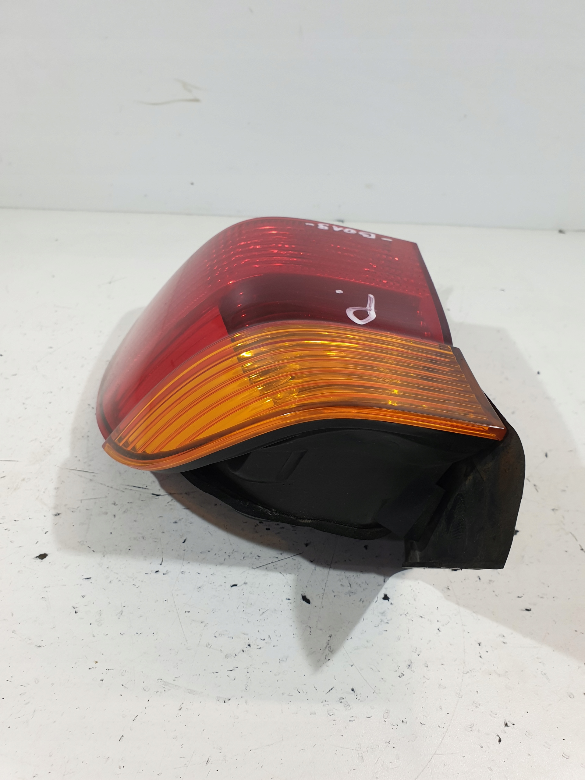 фонарь правый универсал BMW E39 95-03 6900214