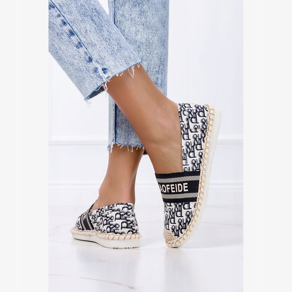 ESPADRYLE SLIP ON DAMSKIE Z NAPISAMI PLECIONE r 37 Oryginalne opakowanie producenta pudełko