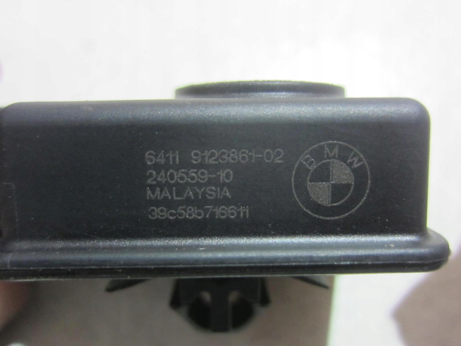 BMW X3 F25 F07 F10 F11 F12 F01 CZUJNIK AUC POWIETRZA 6826346 64119123861 Typ samochodu Samochody osobowe