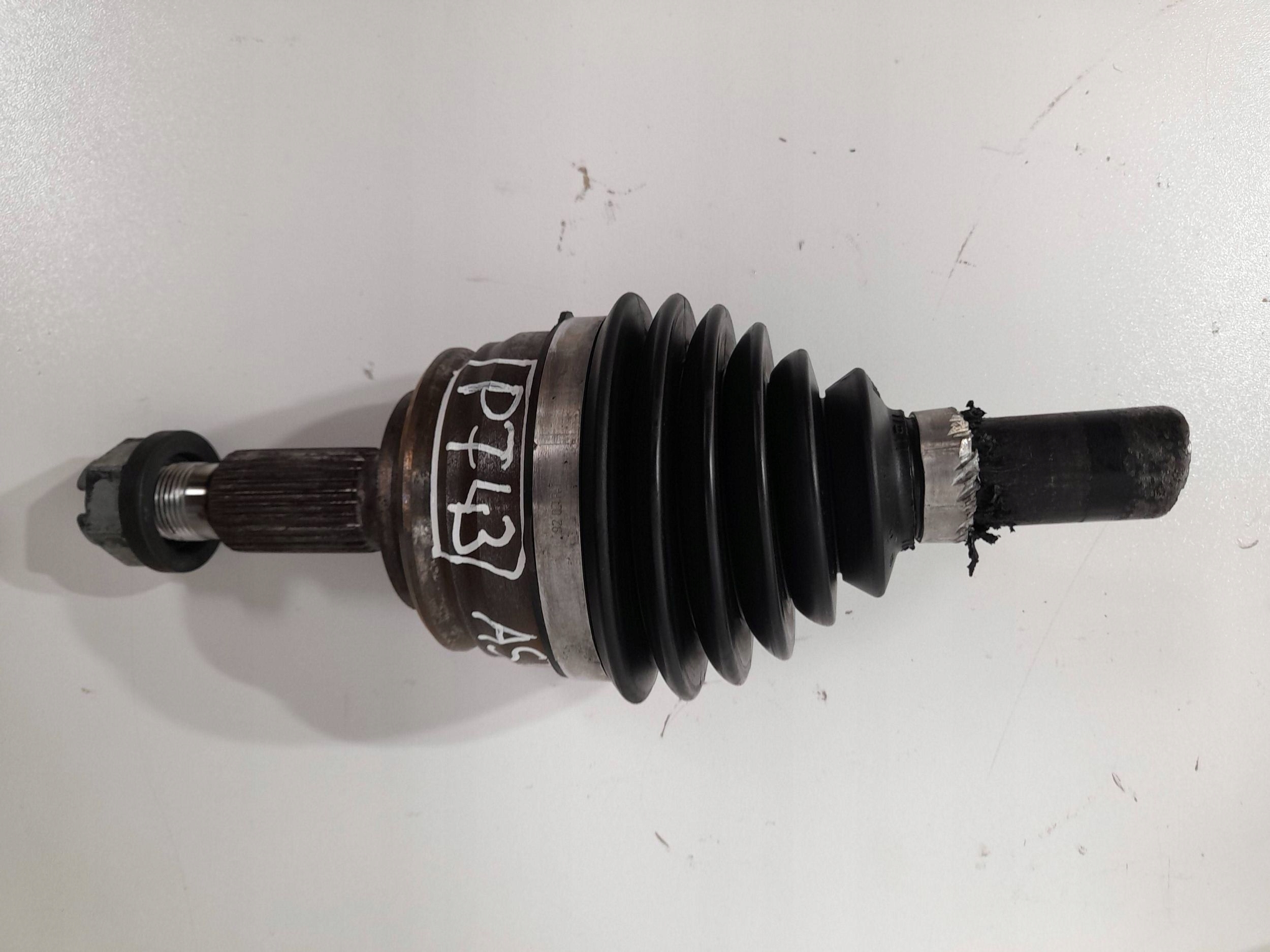 Opel Astra L joint exterior (P743)