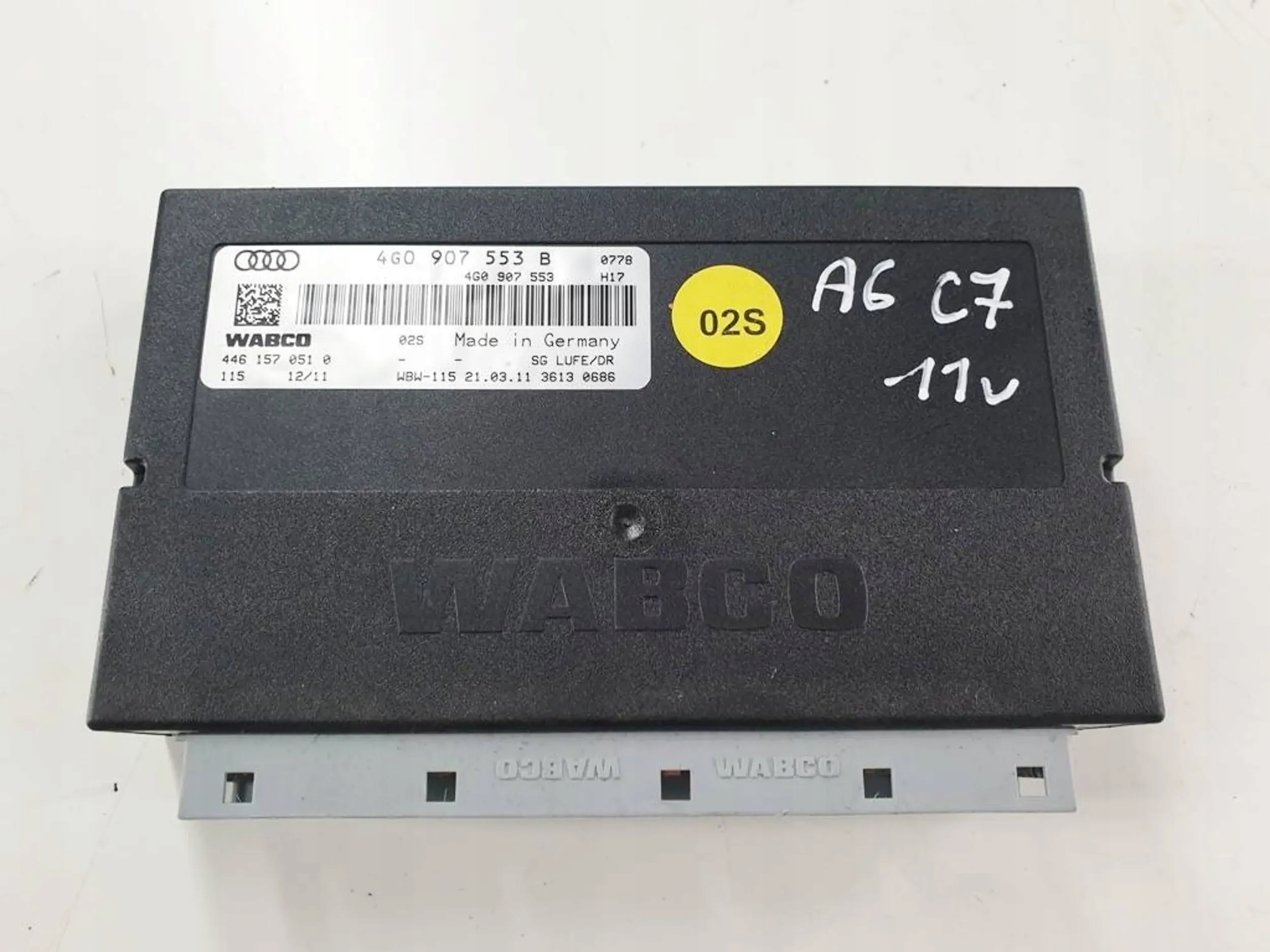 Audi A6 C7 2011r Sterownik Modul zawieszenia pneumatycznego